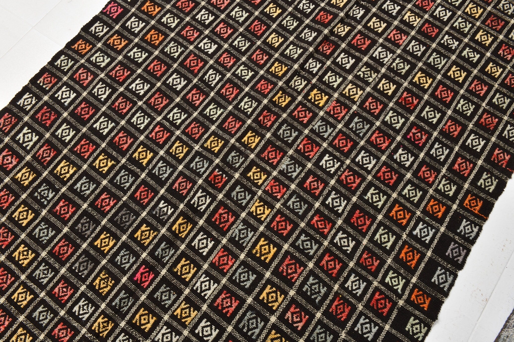 Vintage Kilim Anatolian 4'7" x 9'6" ft