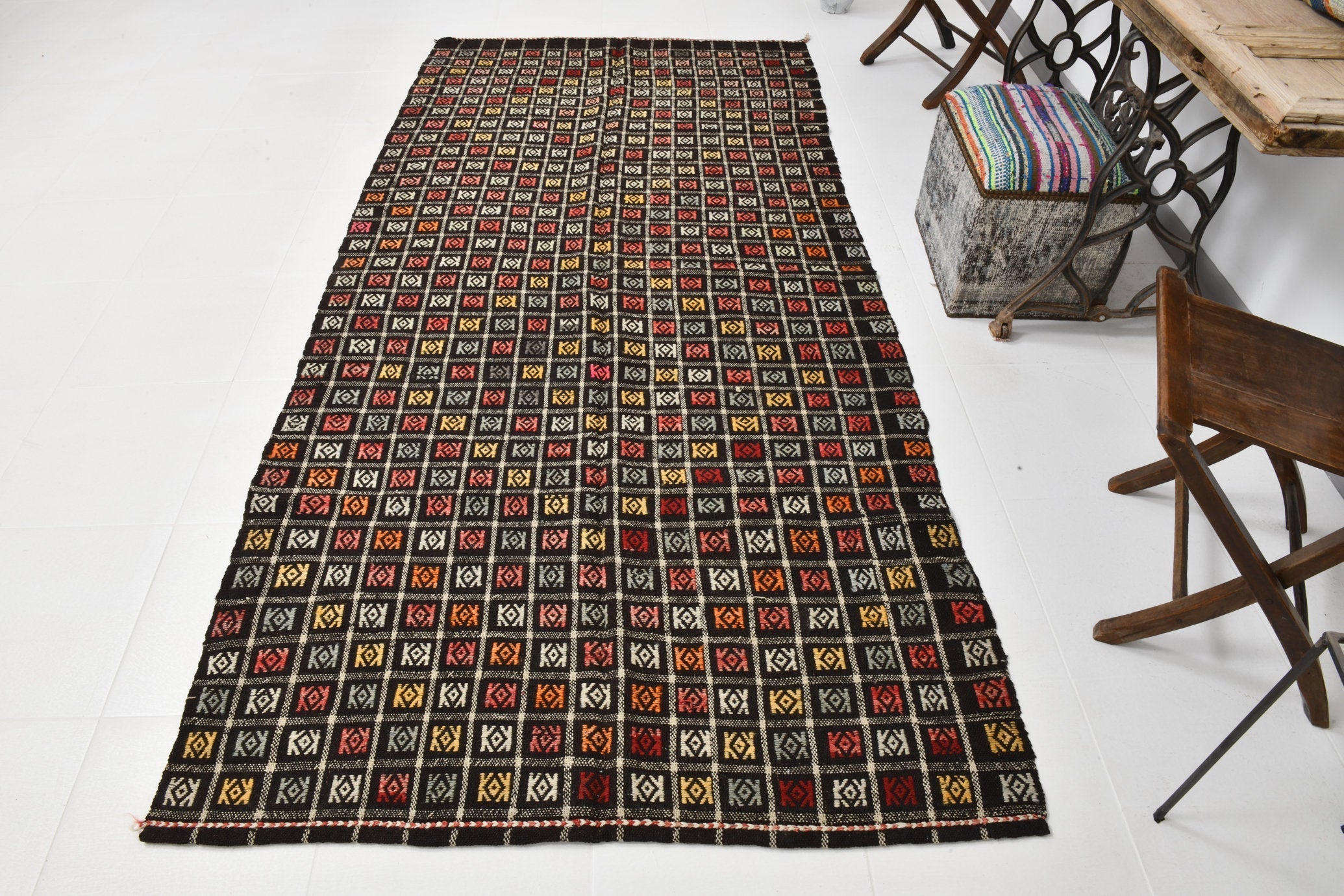 Vintage Kilim Anatolian 4'7" x 9'6" ft
