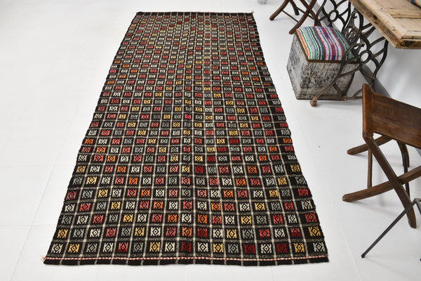 Vintage Kilim Anatolian 4'7" x 9'6" ft