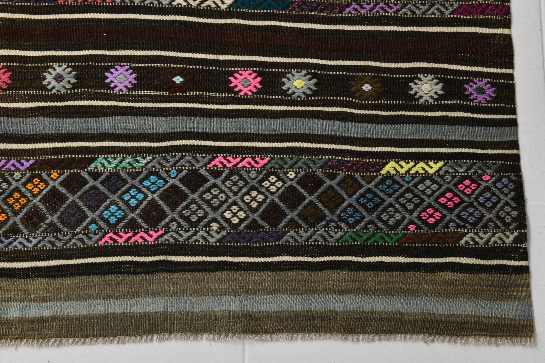 Vintage Kilim Anatolian 4'9" x 7'0" ft
