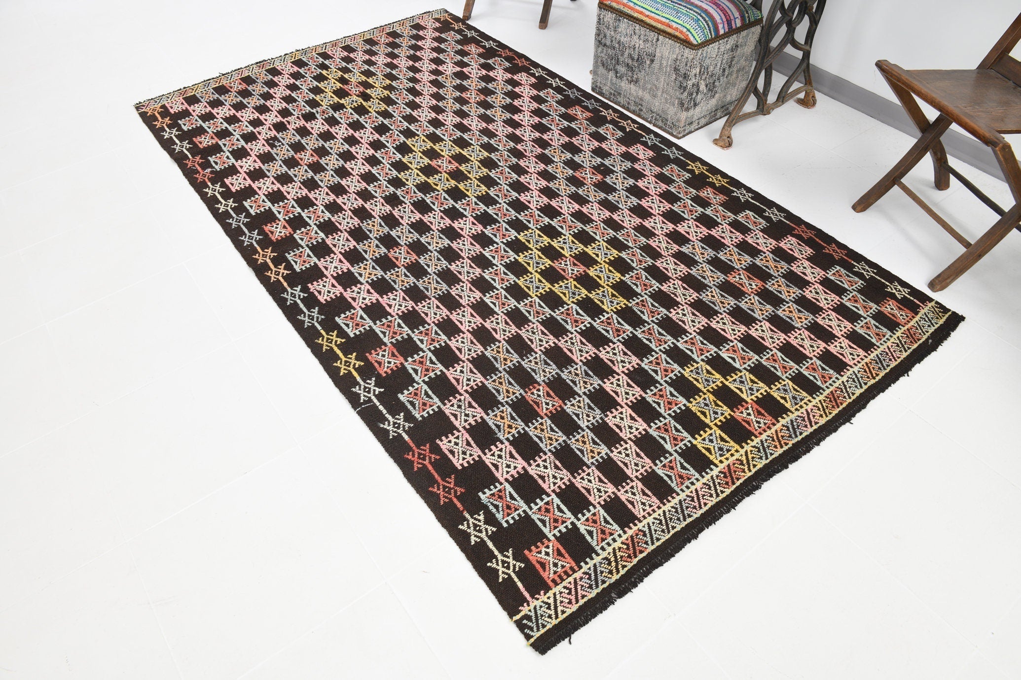 Vintage Kilim Anatolian 4’9’’ x 8’6’’ ft