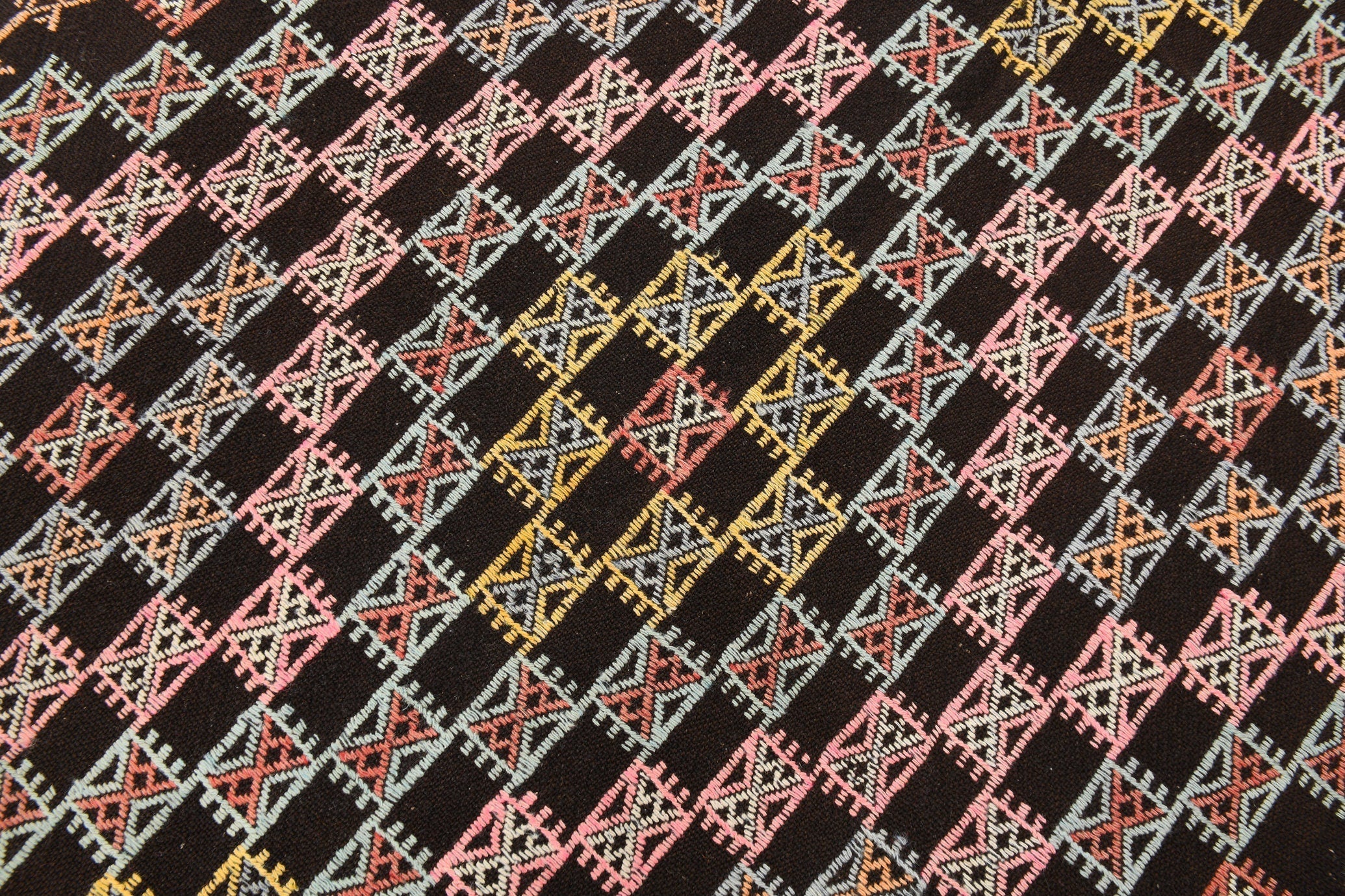Vintage Kilim Anatolian 4’9’’ x 8’6’’ ft