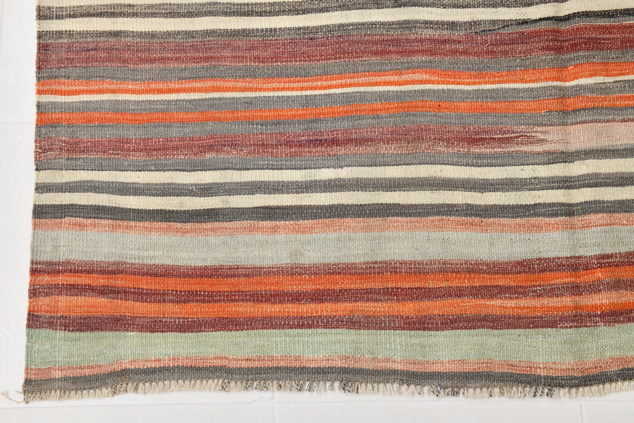 Vintage Kilim Anatolian 5’0’’ x 7’9’’ ft