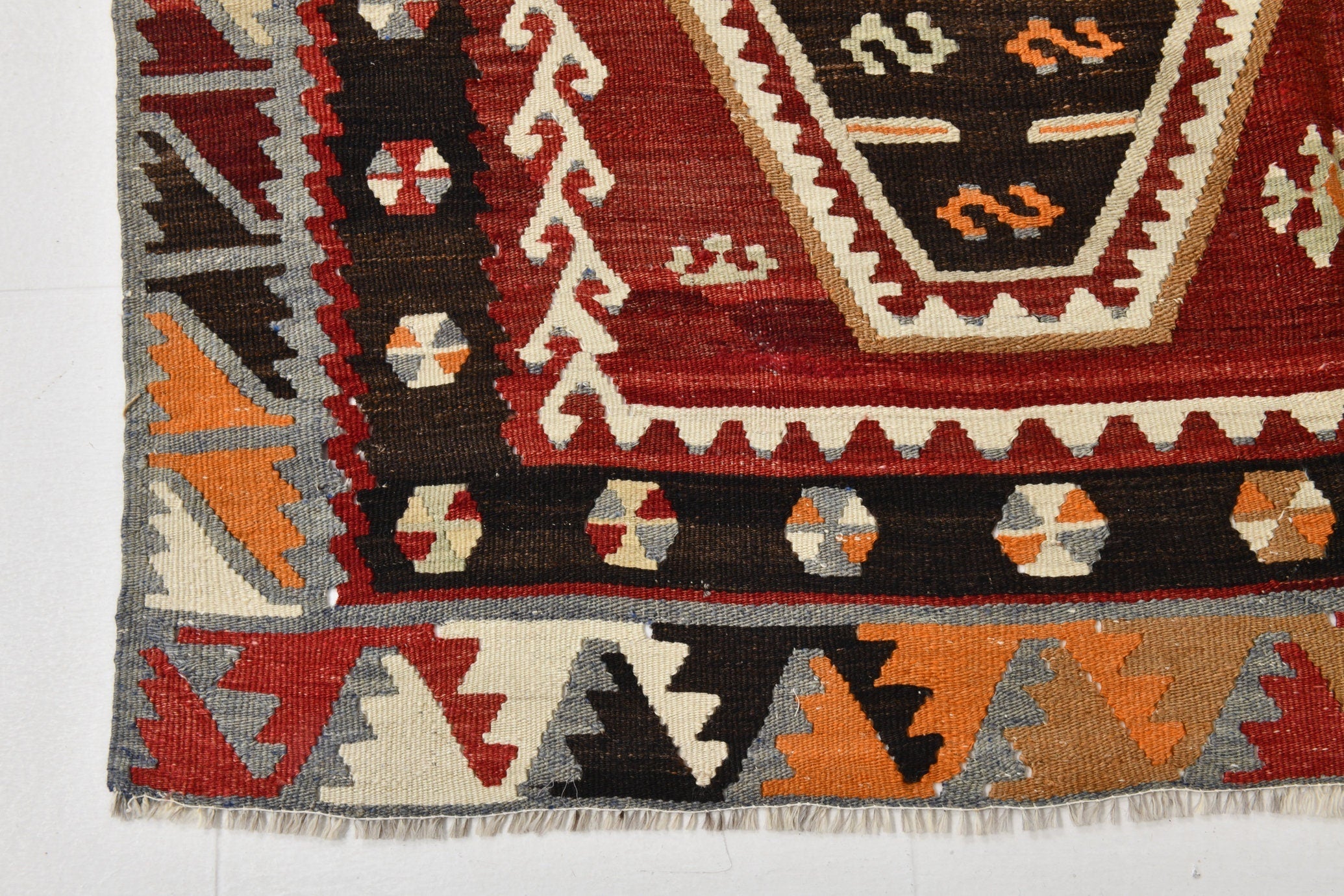 Vintage Kilim Anatolian 5’1’’ x 10’2’’ ft