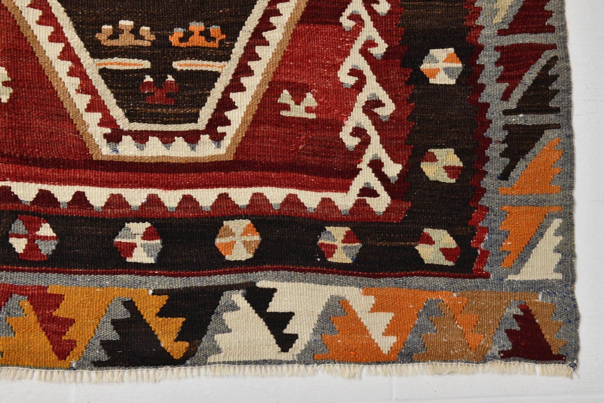 Vintage Kilim Anatolian 5’1’’ x 10’2’’ ft
