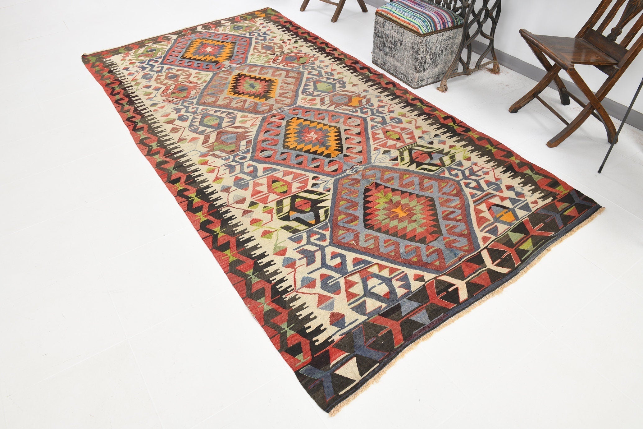 Vintage Kilim Anatolian 5’1’’ x 10’4’’ ft