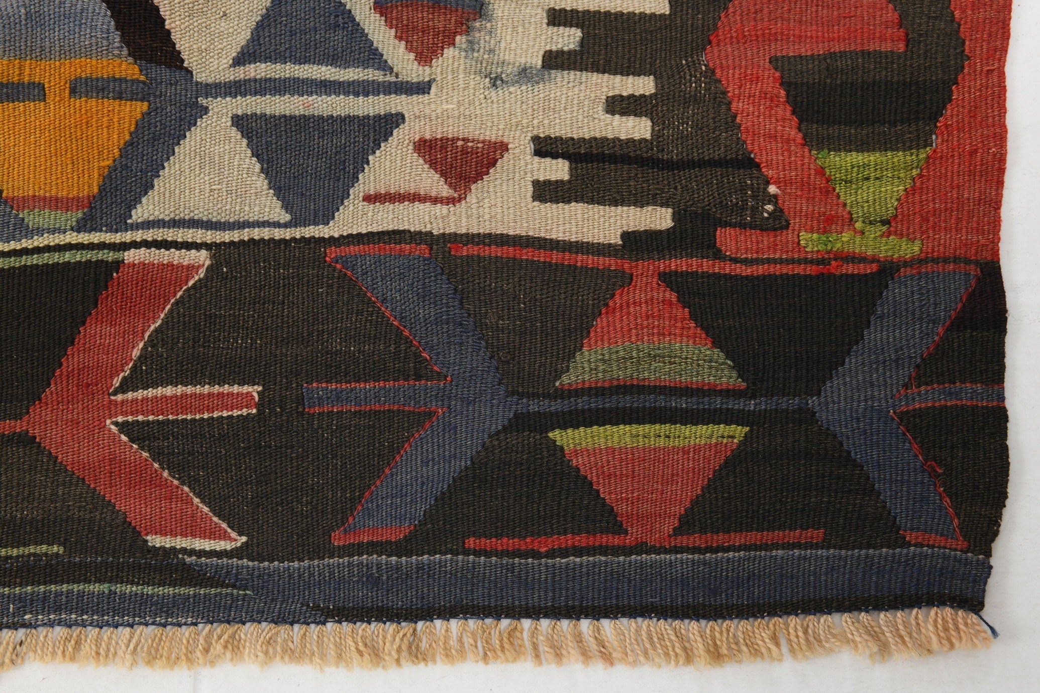 Vintage Kilim Anatolian 5’1’’ x 10’4’’ ft