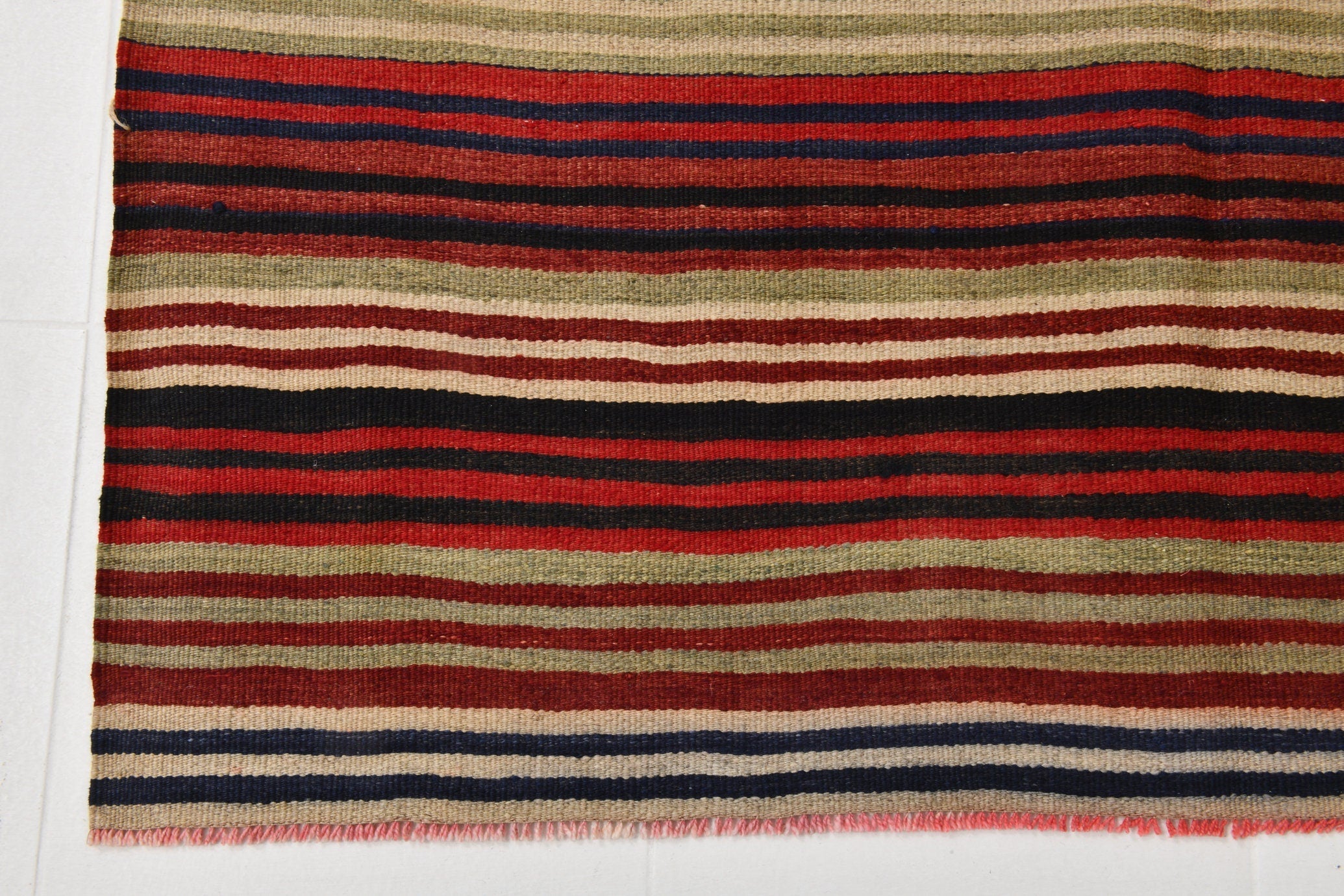Vintage Kilim Anatolian 5’1’’ x 7’6’’ ft