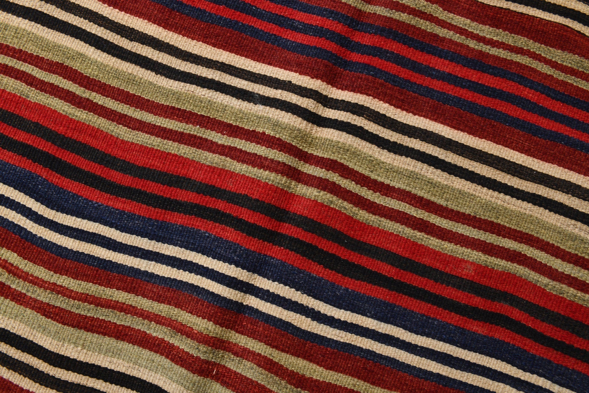 Vintage Kilim Anatolian 5’1’’ x 7’6’’ ft