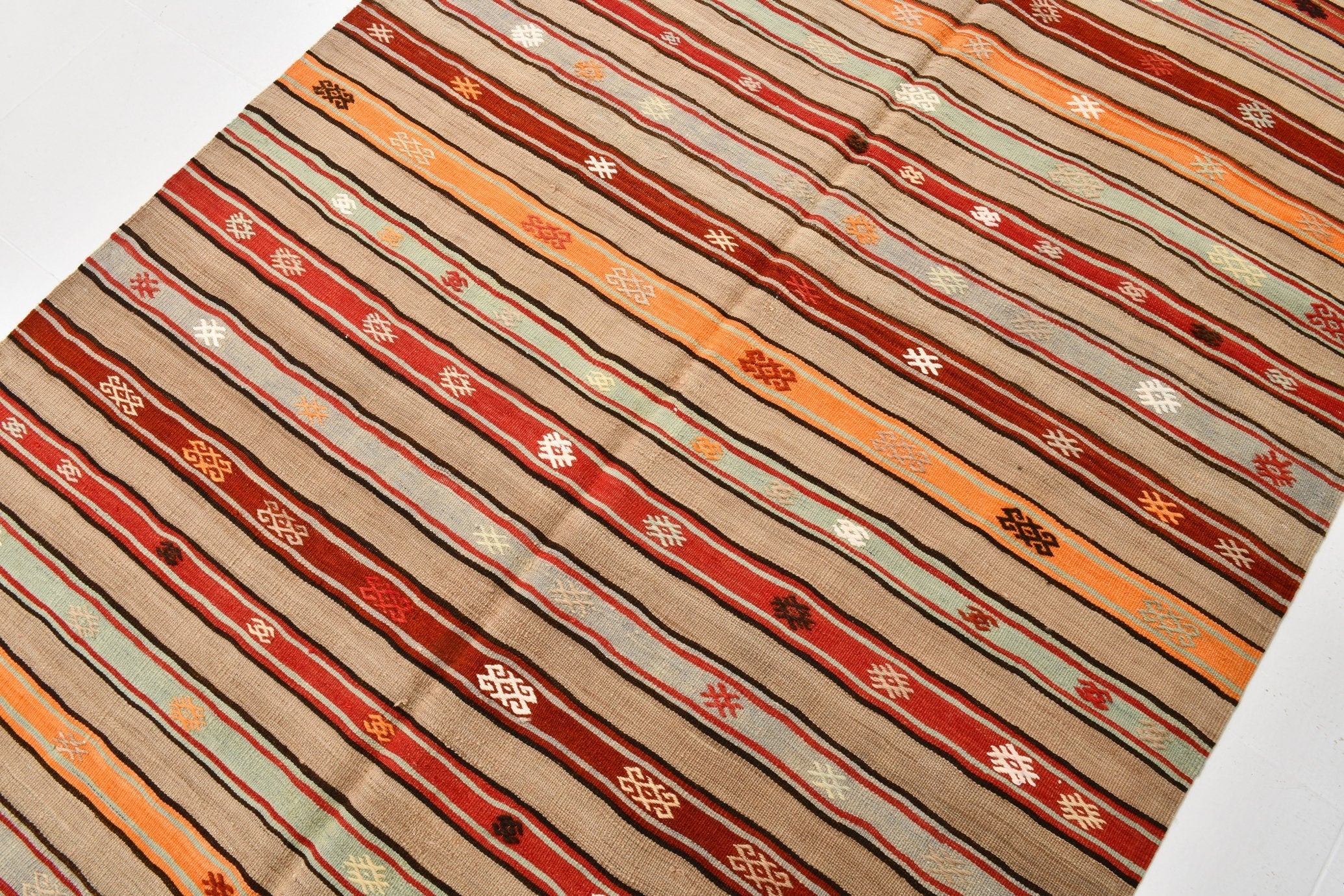 Vintage Kilim Anatolian 5’1’’ x 8’1’’ ft
