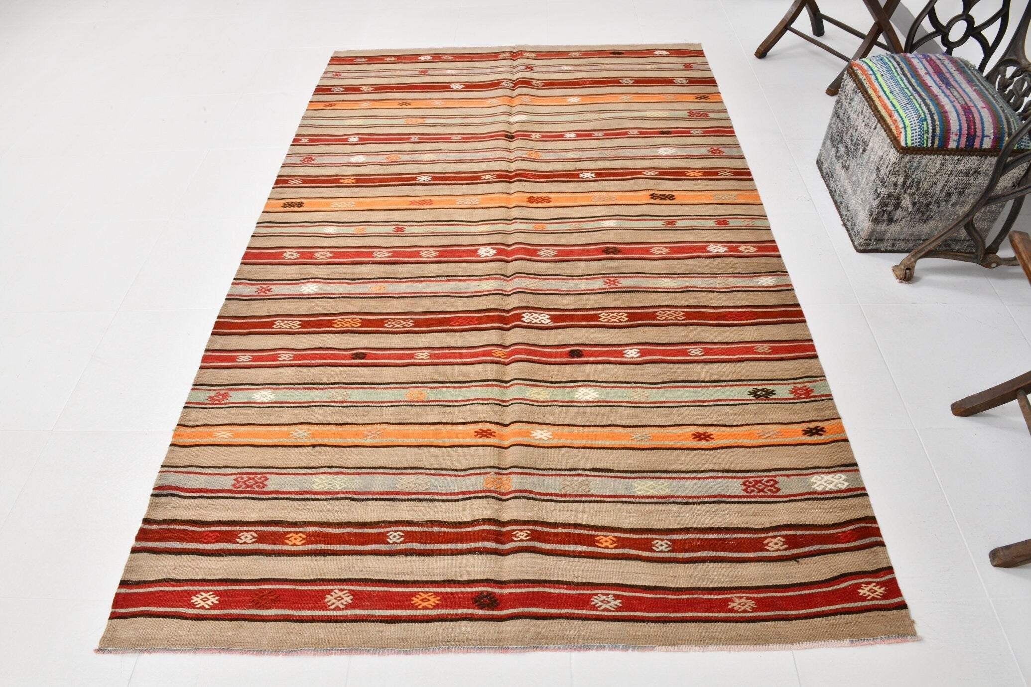 Vintage Kilim Anatolian 5’1’’ x 8’1’’ ft