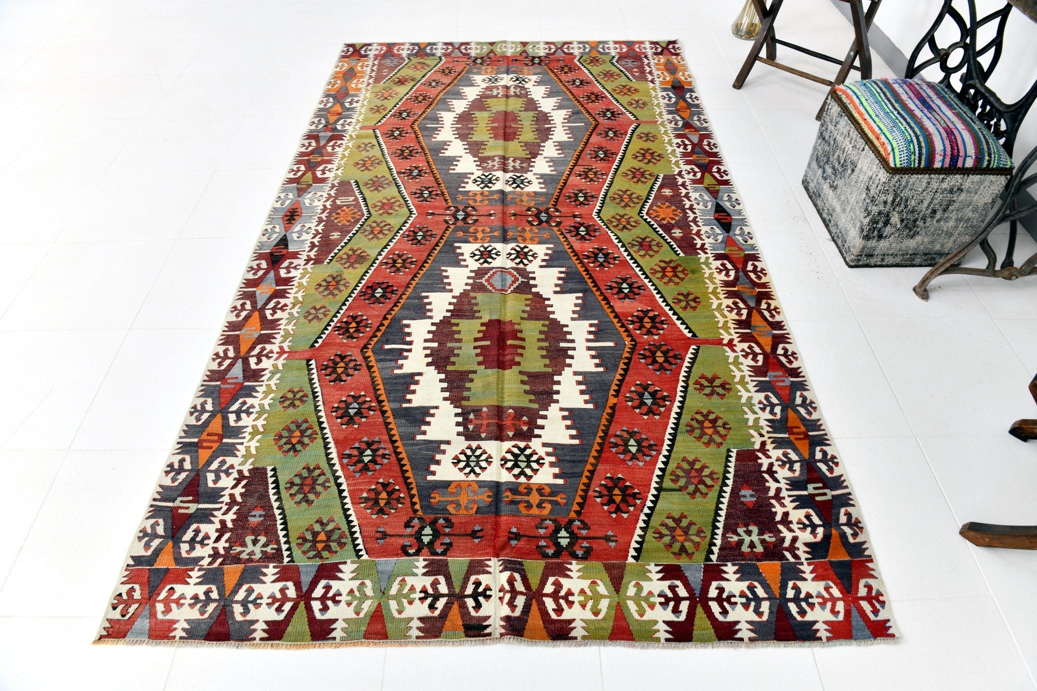 Vintage Kilim Anatolian 5'1" x 8'11" ft
