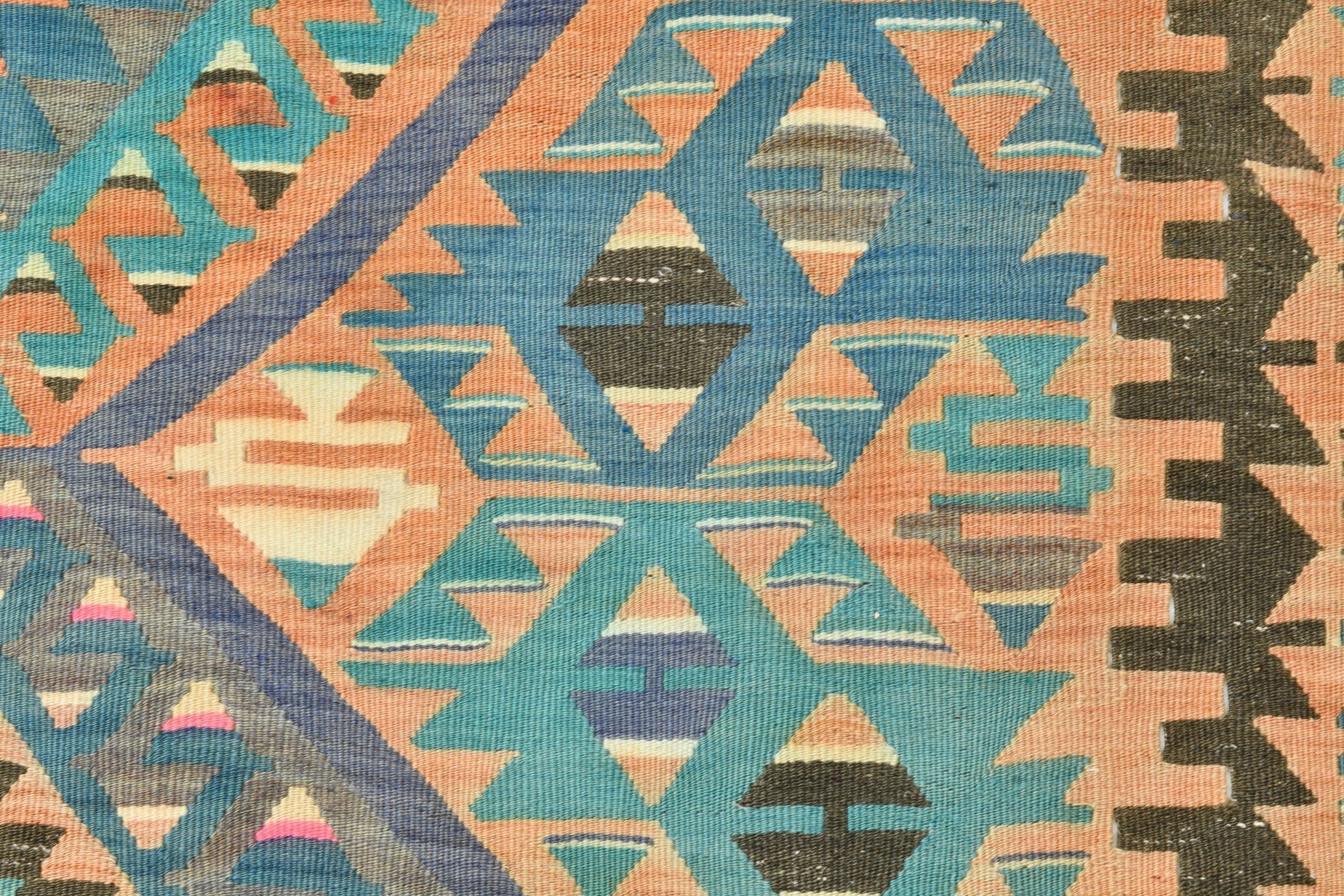 Vintage Kilim Anatolian 5’1’’ x 8’5’’ ft