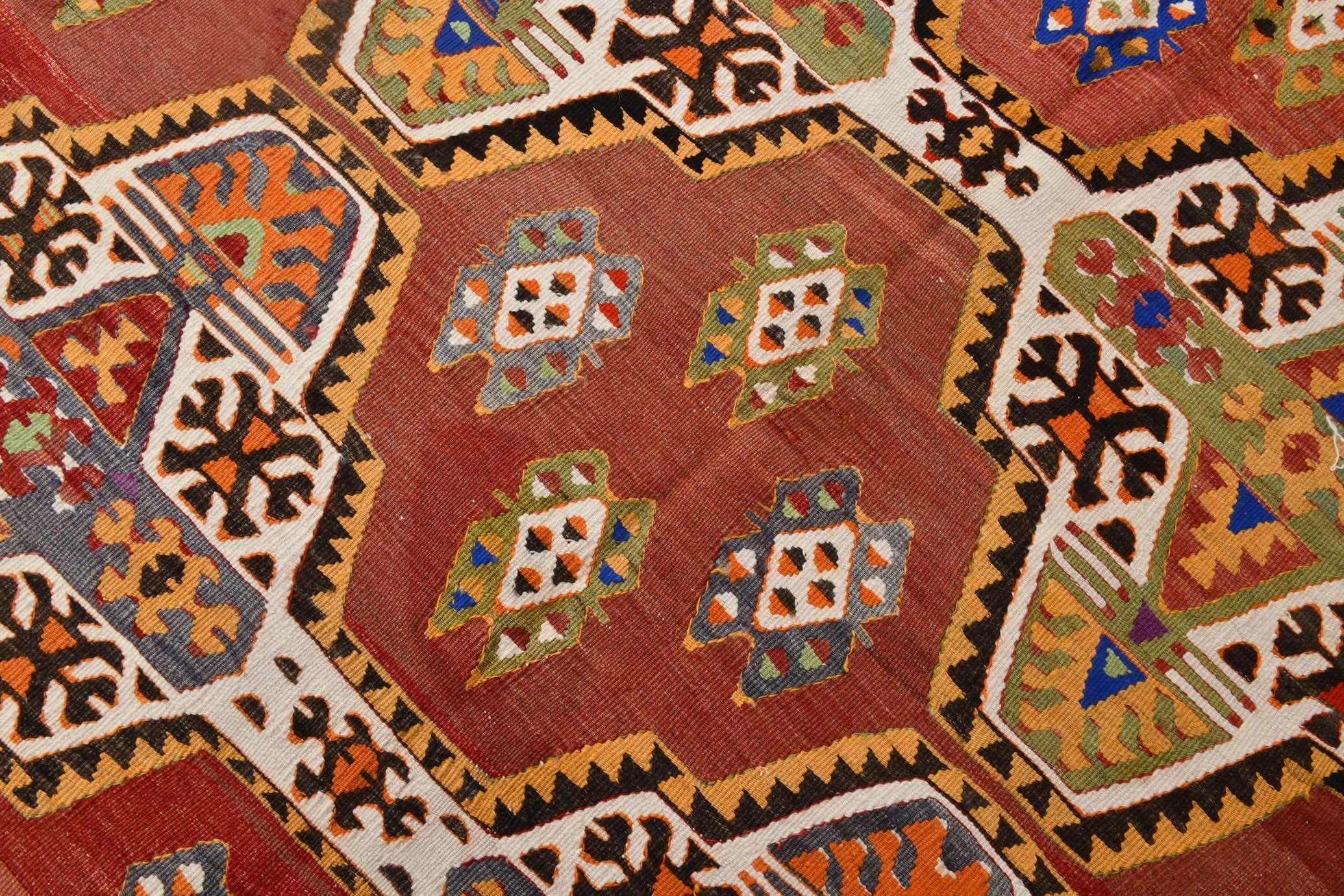 Vintage Kilim Anatolian 5’10’’ x 10’6’’ ft