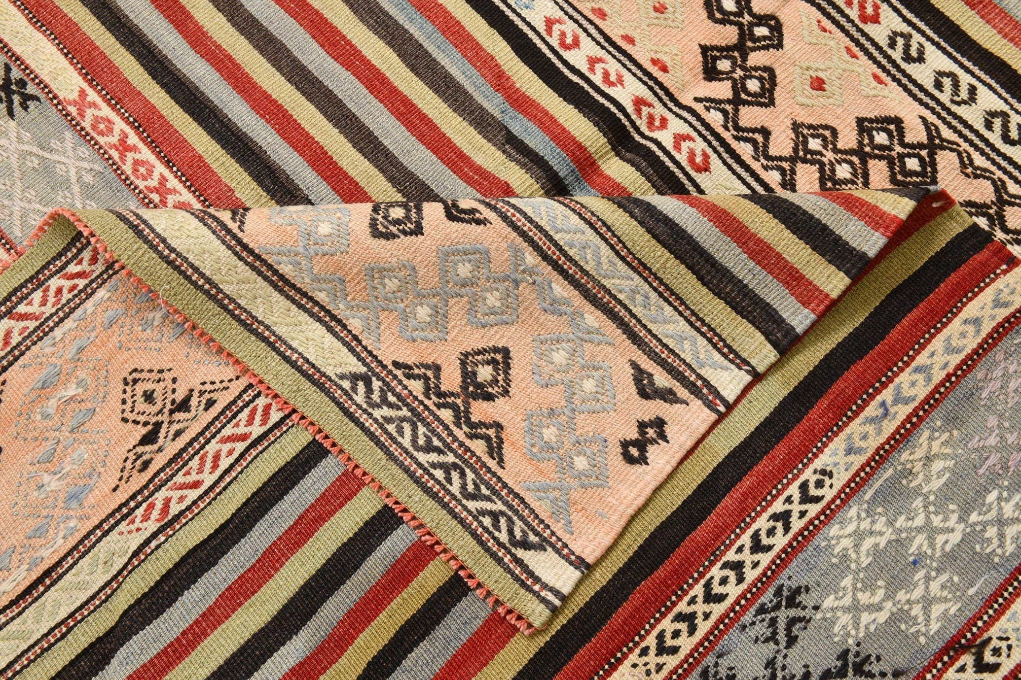 Vintage Kilim Anatolian 5'10" x 8'12" ft
