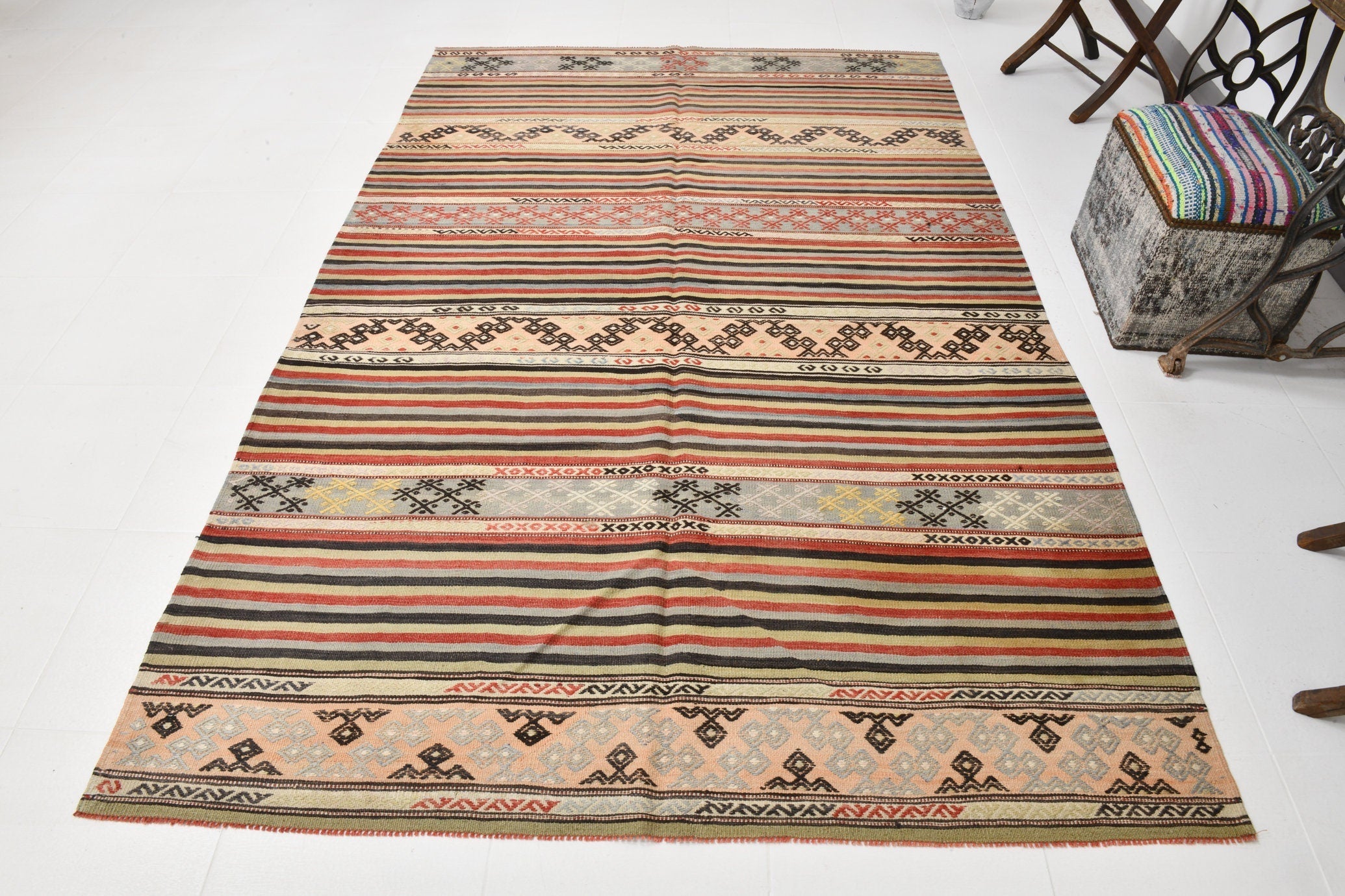 Vintage Kilim Anatolian 5'10" x 8'12" ft