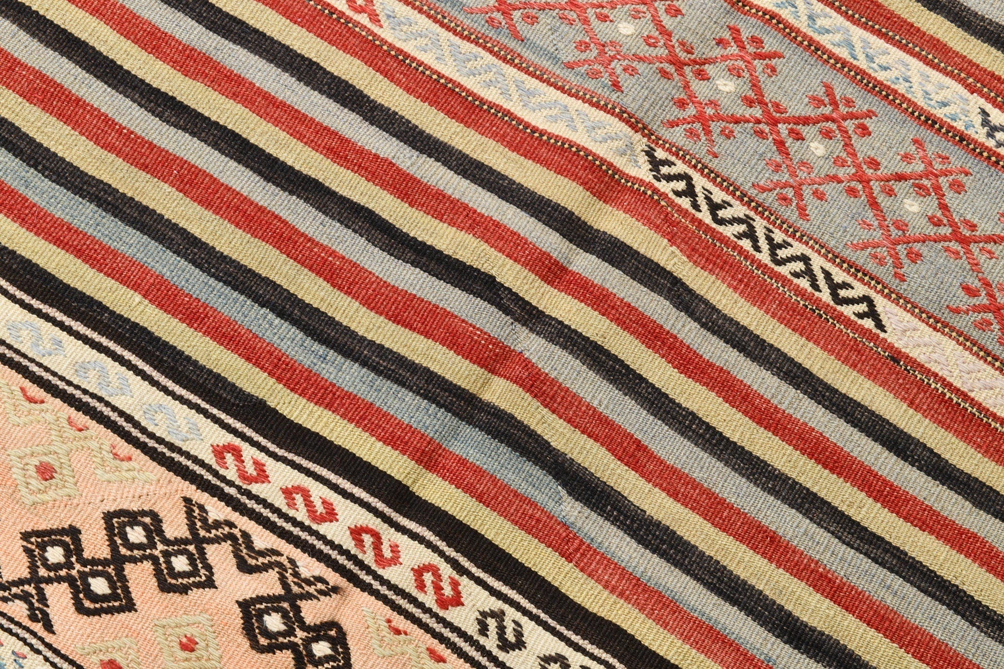 Vintage Kilim Anatolian 5'10" x 8'12" ft