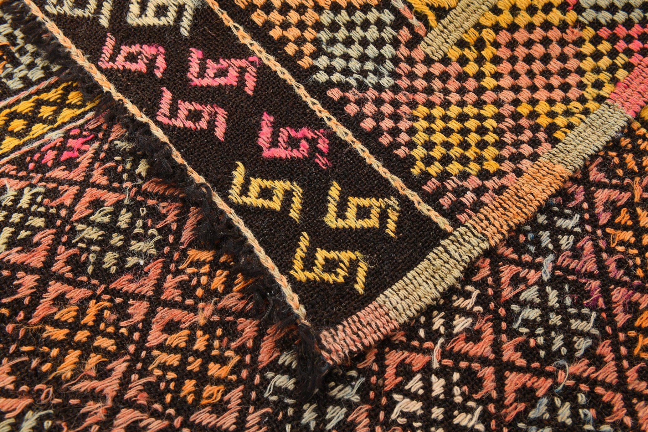 Vintage Kilim Anatolian 5'10" x 8'2" ft