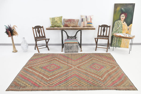 Vintage Kilim Anatolian 5’10’’ x 8’3’’ ft