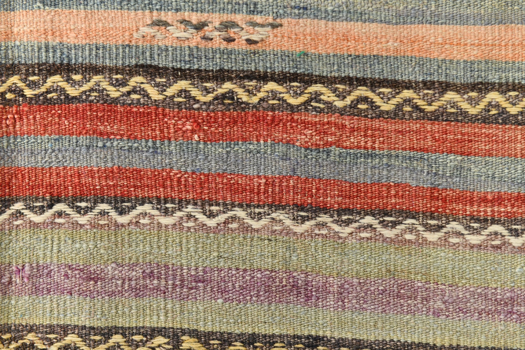 Vintage Kilim Anatolian 5’10’’ x 8’4’’ ft