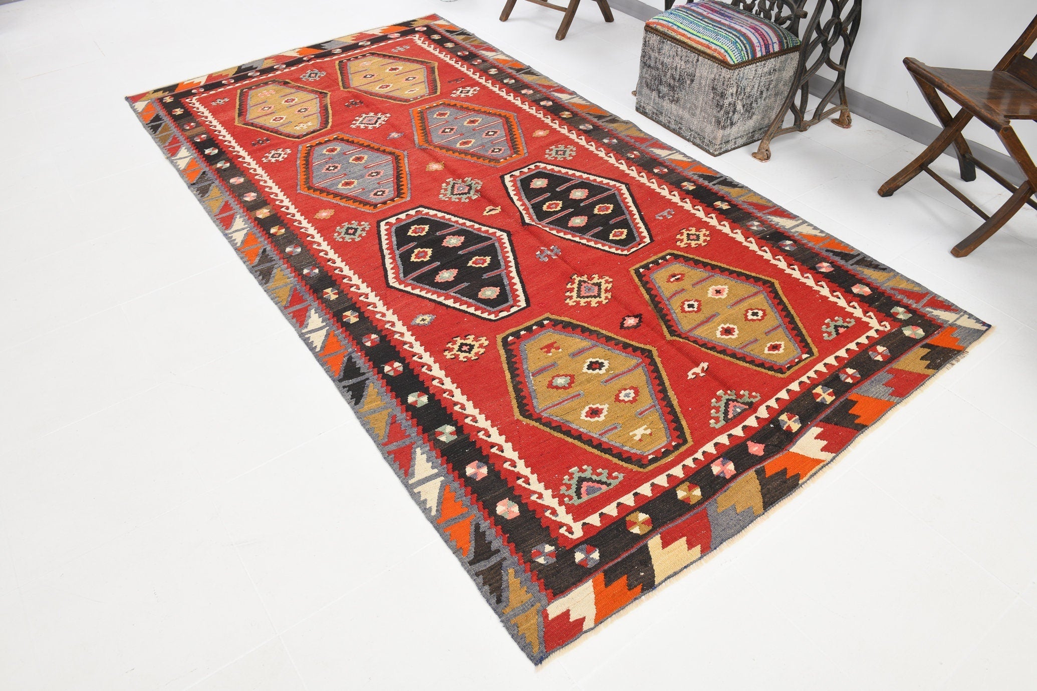 Vintage Kilim Anatolian 5’2’’ x 9’12’’ ft