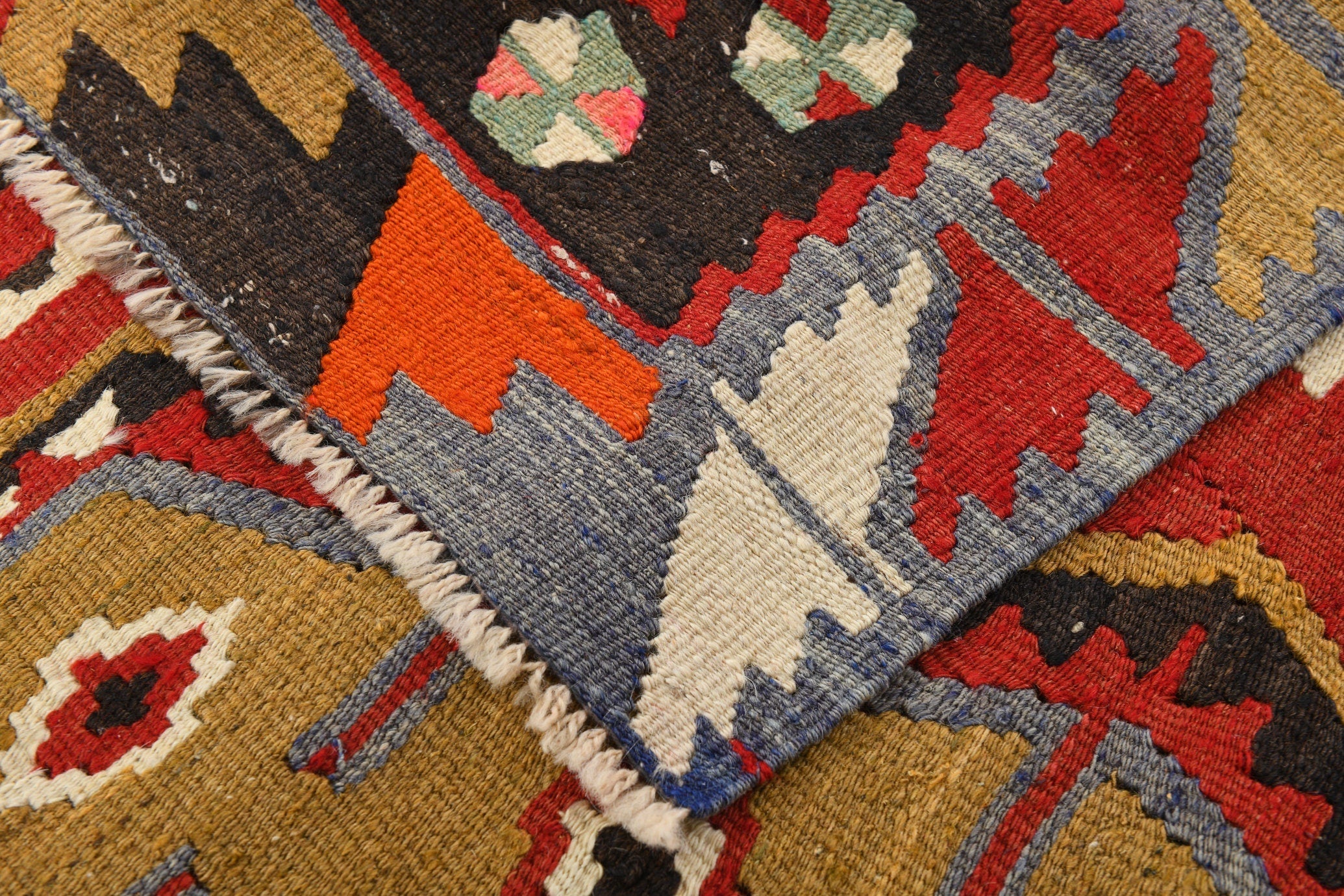 Vintage Kilim Anatolian 5’2’’ x 9’12’’ ft