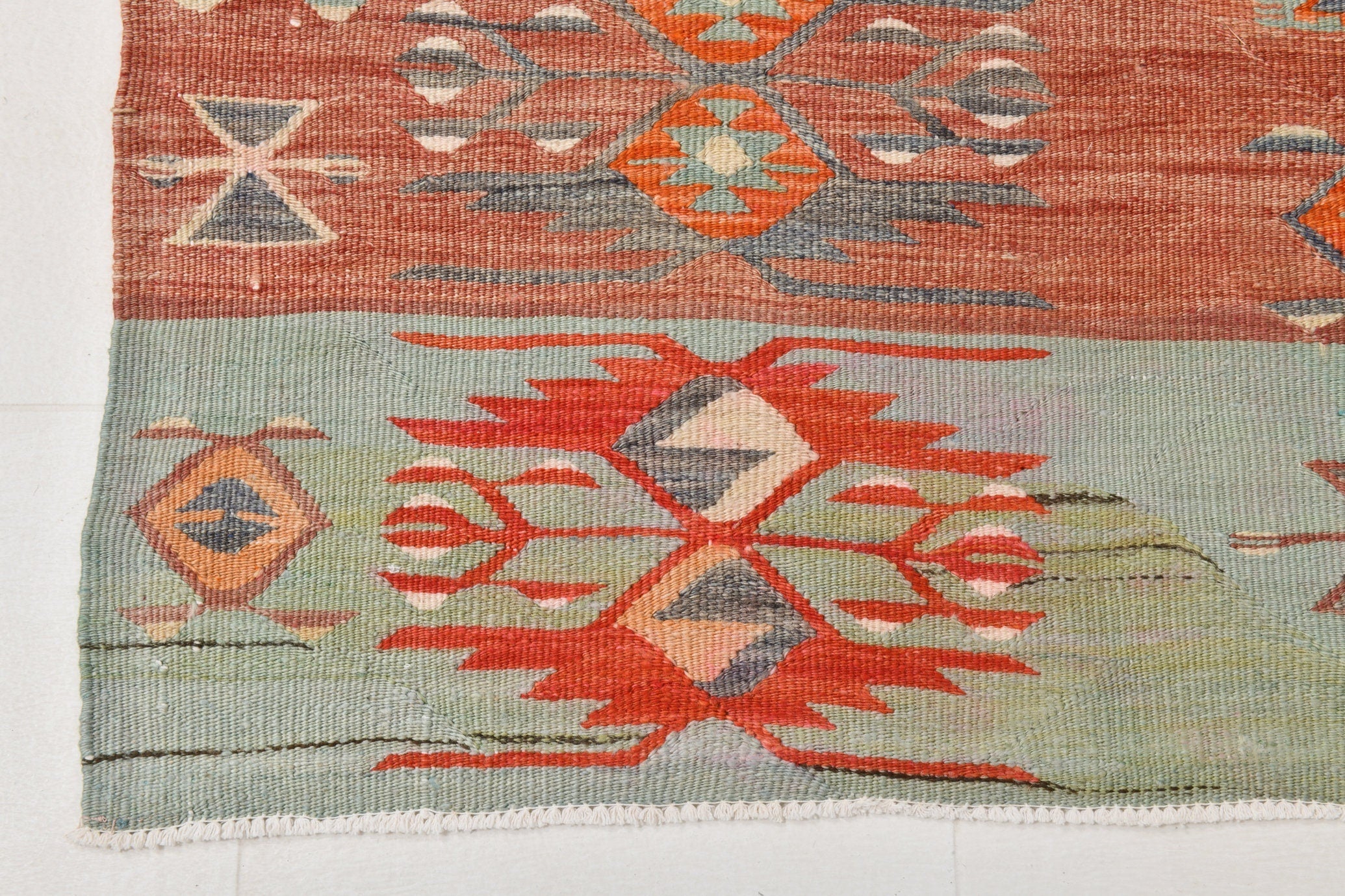 Vintage Kilim Anatolian 5’3’’ x 10’2’’ ft