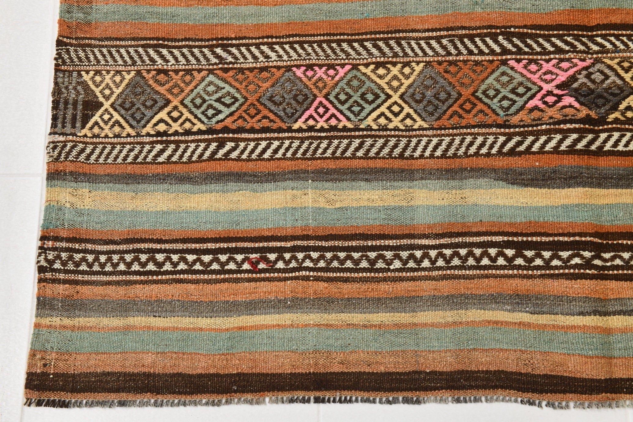 Vintage Kilim Anatolian 5’3’’ x 7’10’’ ft