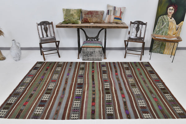 Vintage Kilim Anatolian 5’3’’ x 8’8’’ ft