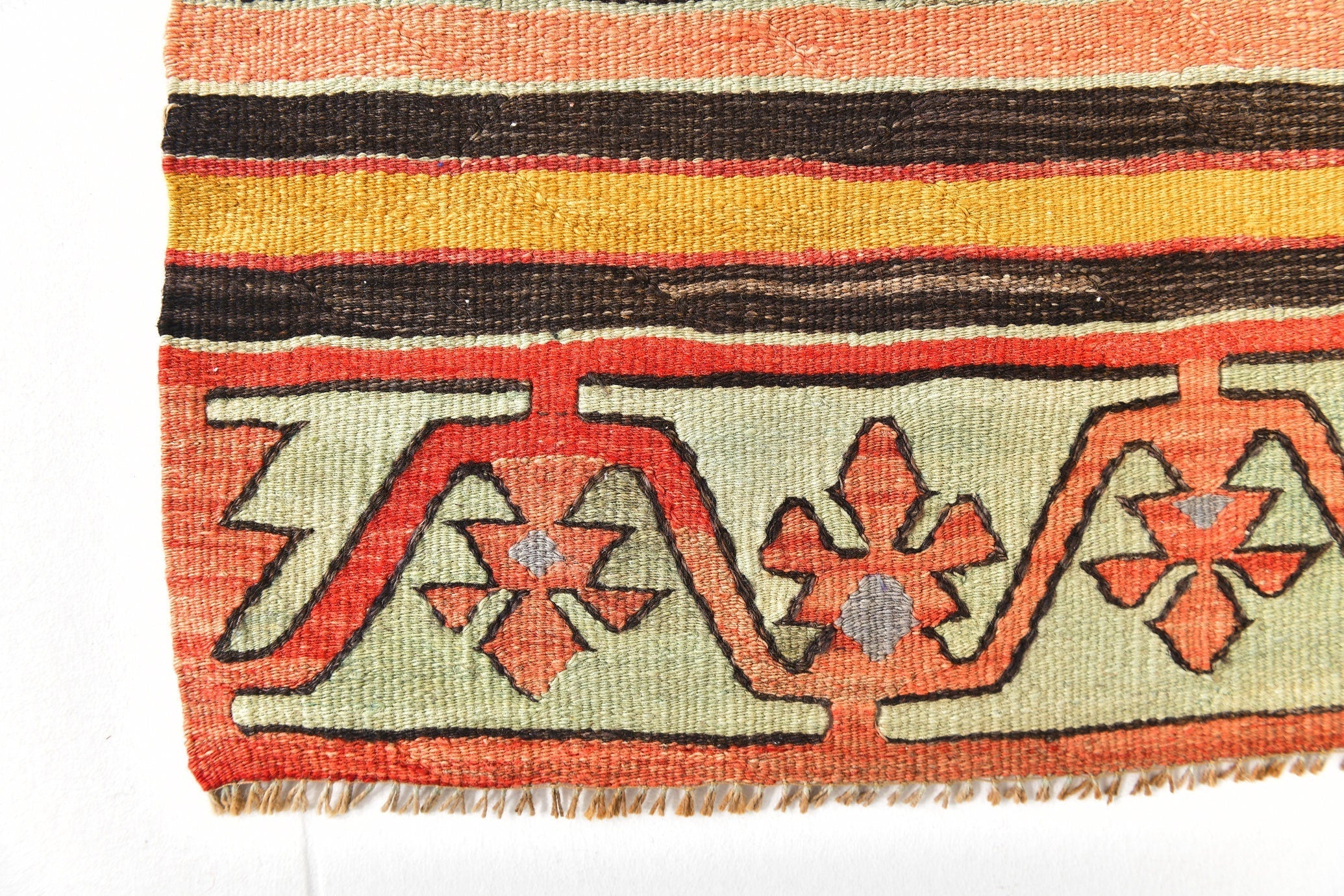 Vintage Kilim Anatolian 5’3’’ x 9’7’’ ft