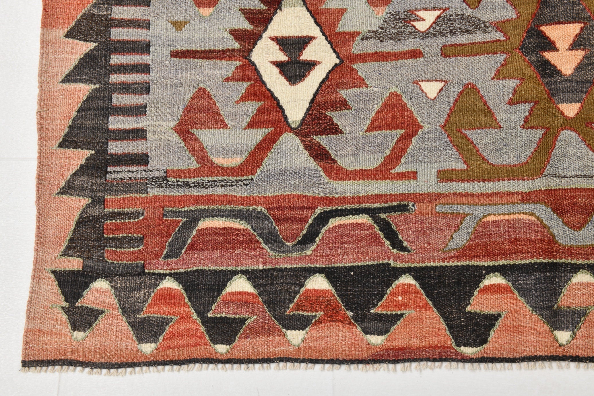 Vintage Kilim Anatolian 5'3" x 9'7" ft