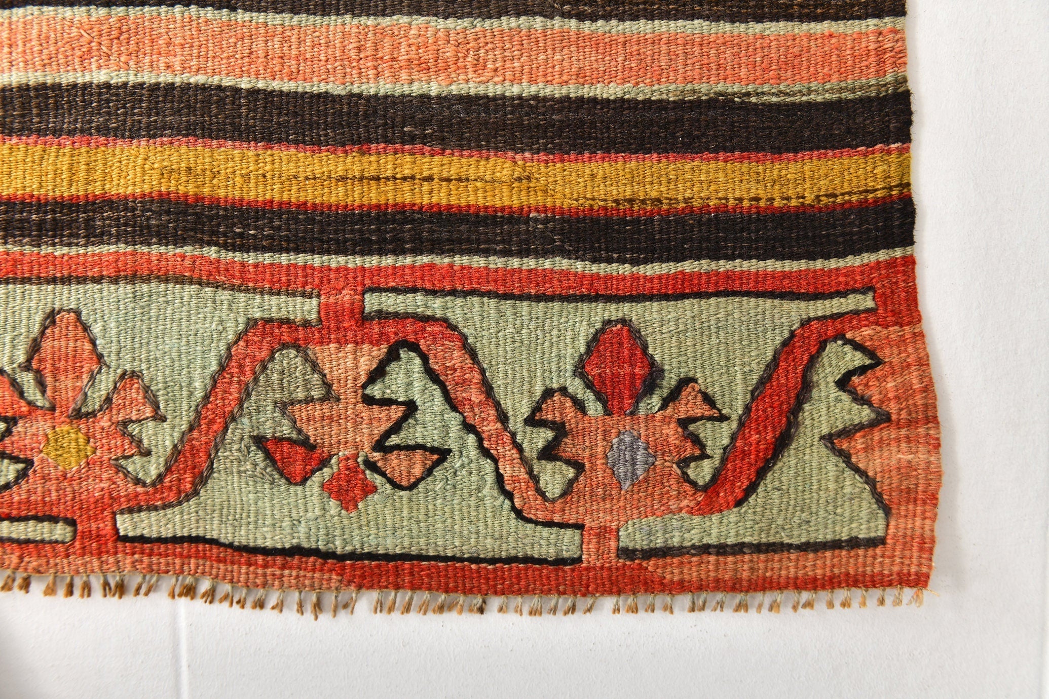 Vintage Kilim Anatolian 5’3’’ x 9’7’’ ft