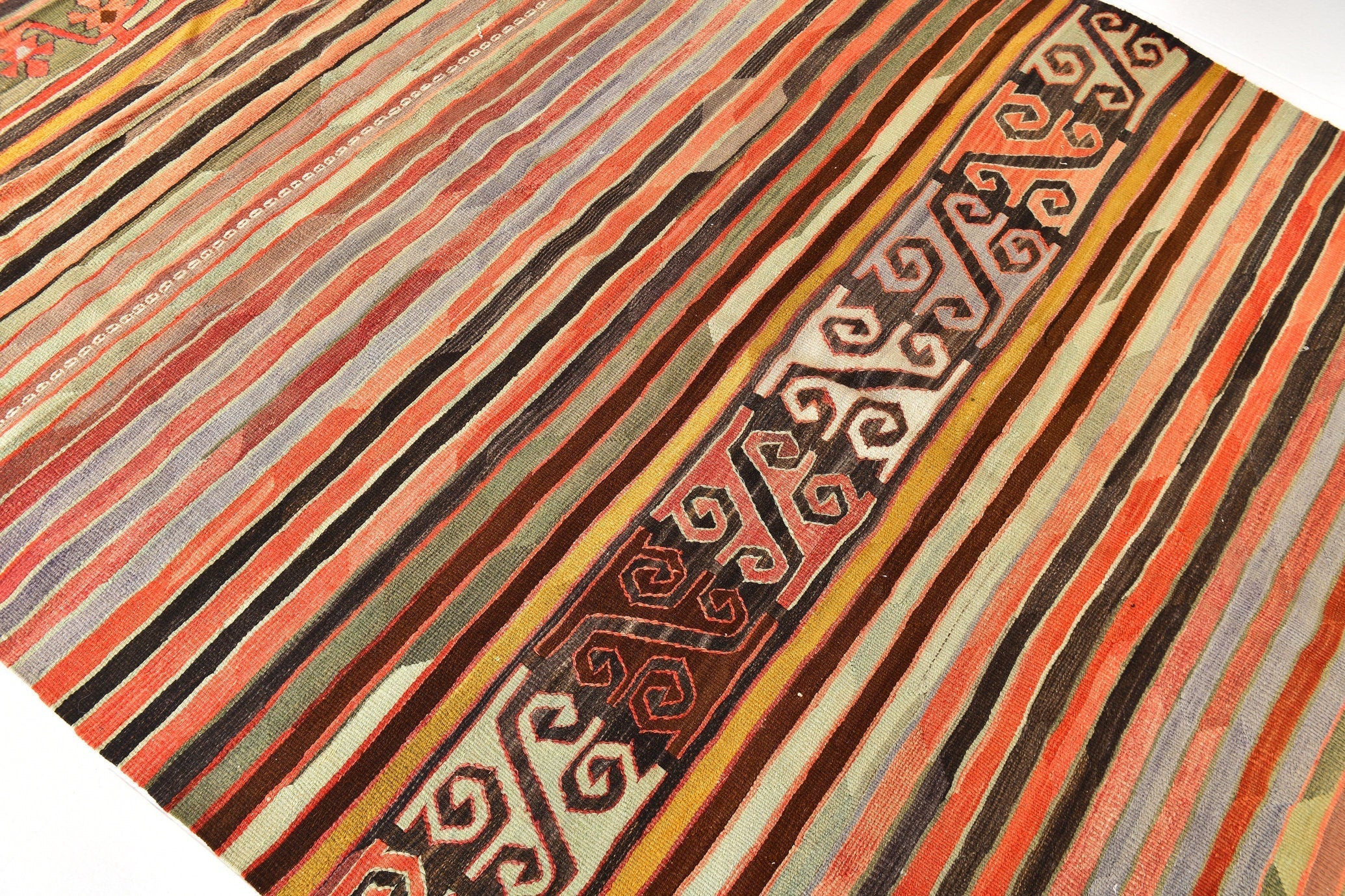 Vintage Kilim Anatolian 5’3’’ x 9’7’’ ft