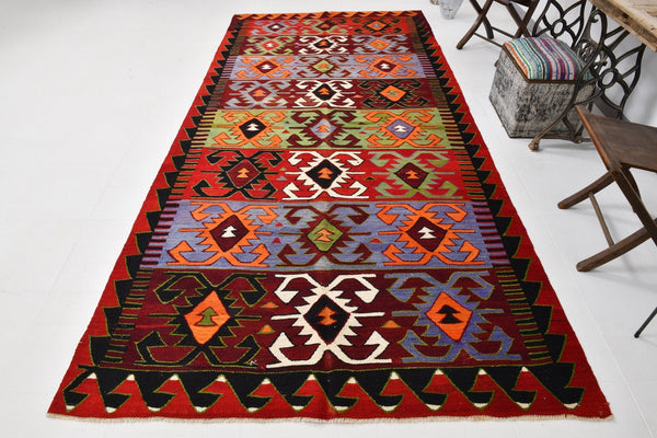 Vintage Kilim Anatolian 5’4’’ x 11’7’’ ft