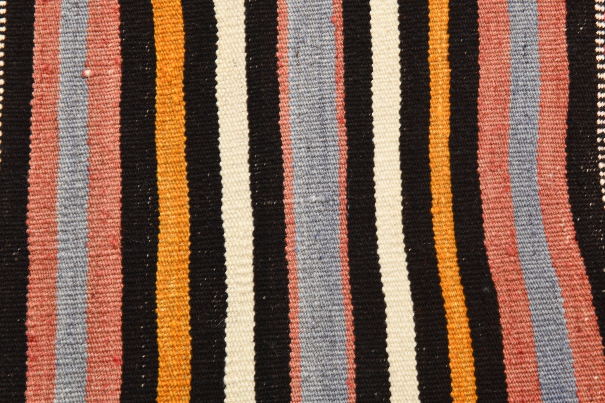 Vintage Kilim Anatolian 5’4’’ x 7’11’’ ft