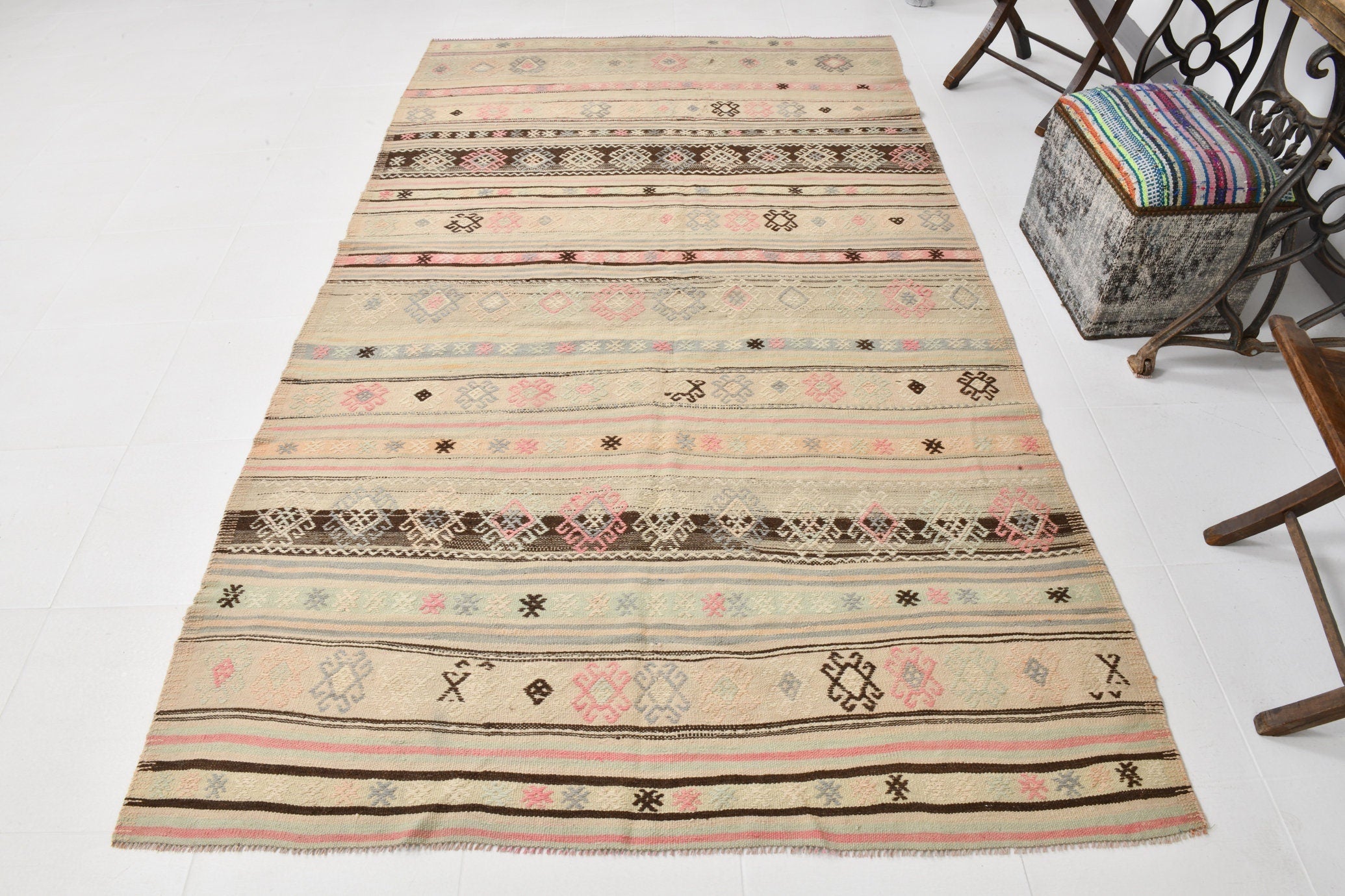 Vintage Kilim Anatolian 5'4" x 8'12" ft
