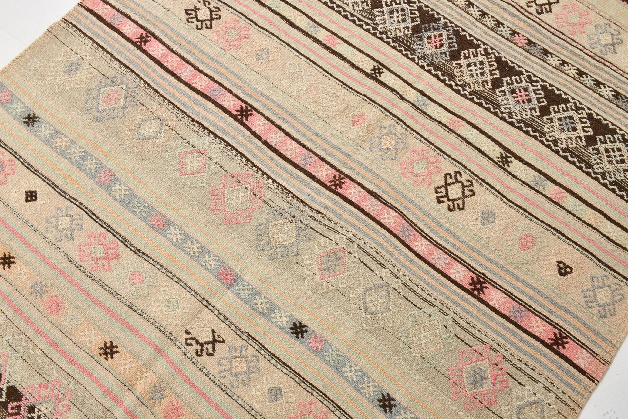 Vintage Kilim Anatolian 5'4" x 8'12" ft