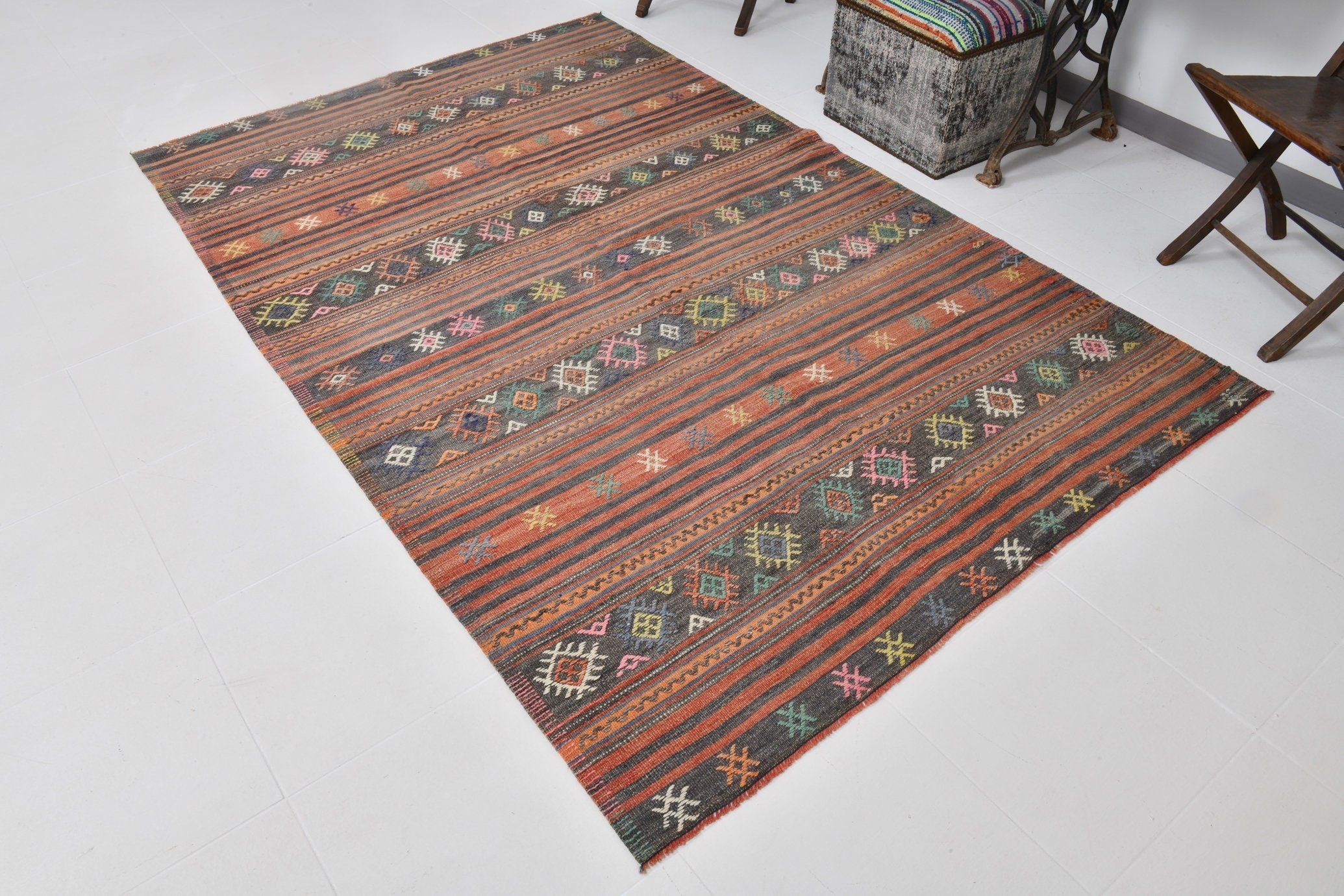 Vintage Kilim Anatolian 5’4’’ x 8’2’’ ft