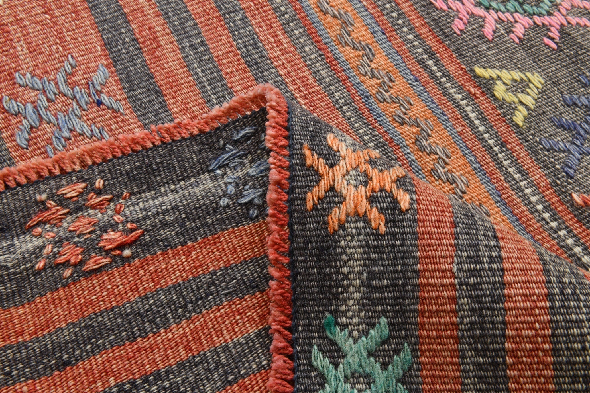 Vintage Kilim Anatolian 5’4’’ x 8’2’’ ft