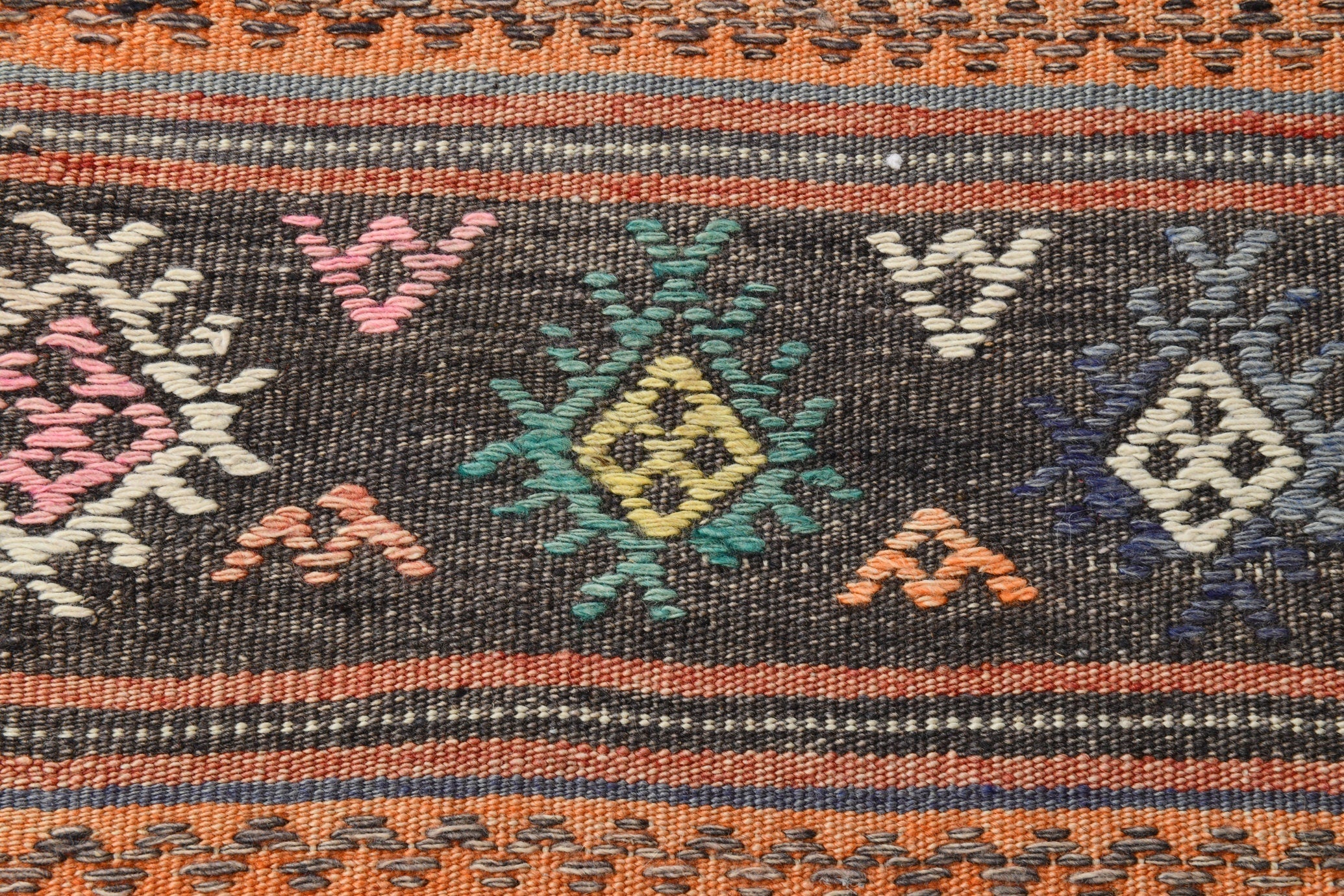 Vintage Kilim Anatolian 5’4’’ x 8’2’’ ft