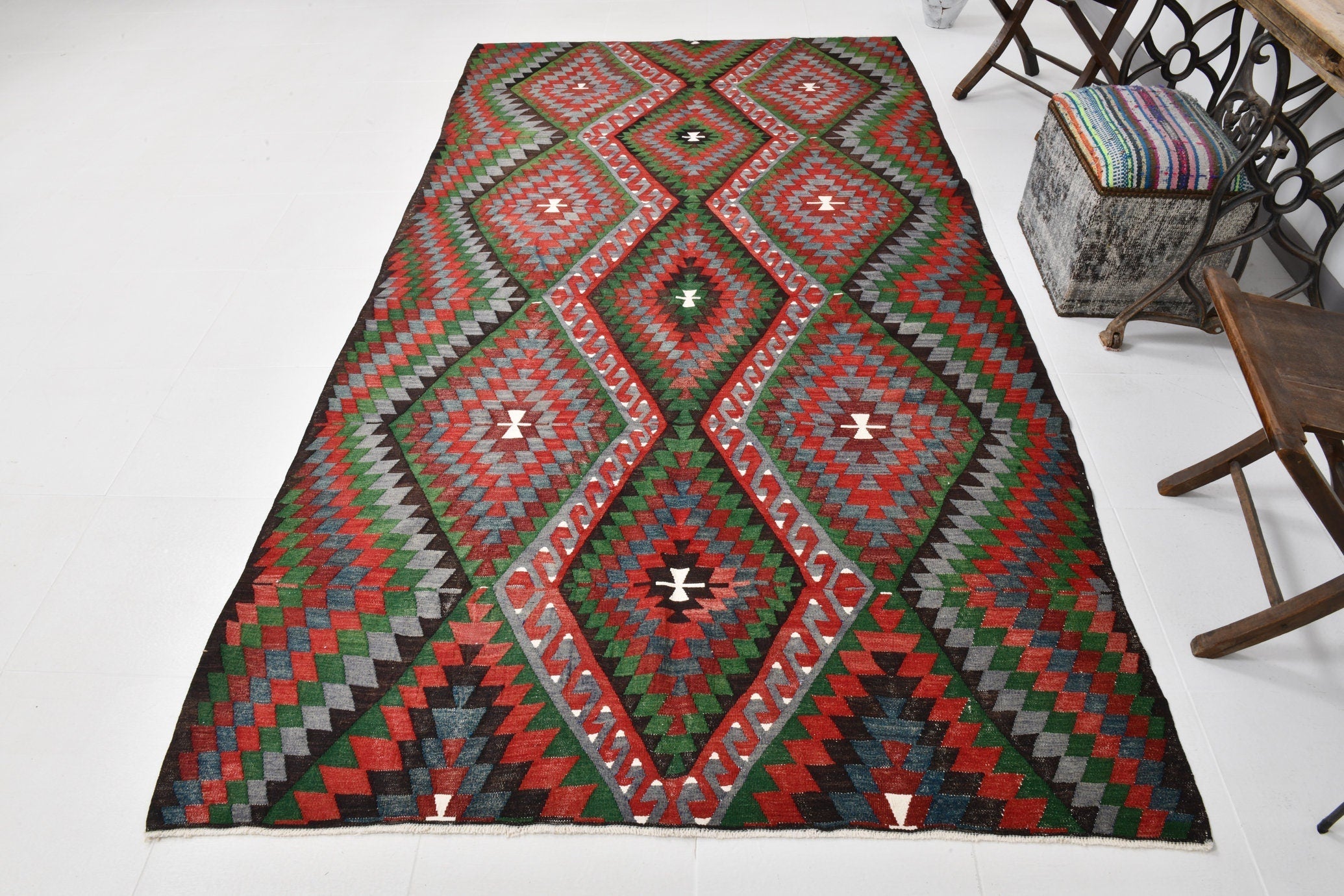 Vintage Kilim Anatolian 5'4" x 9'11" ft