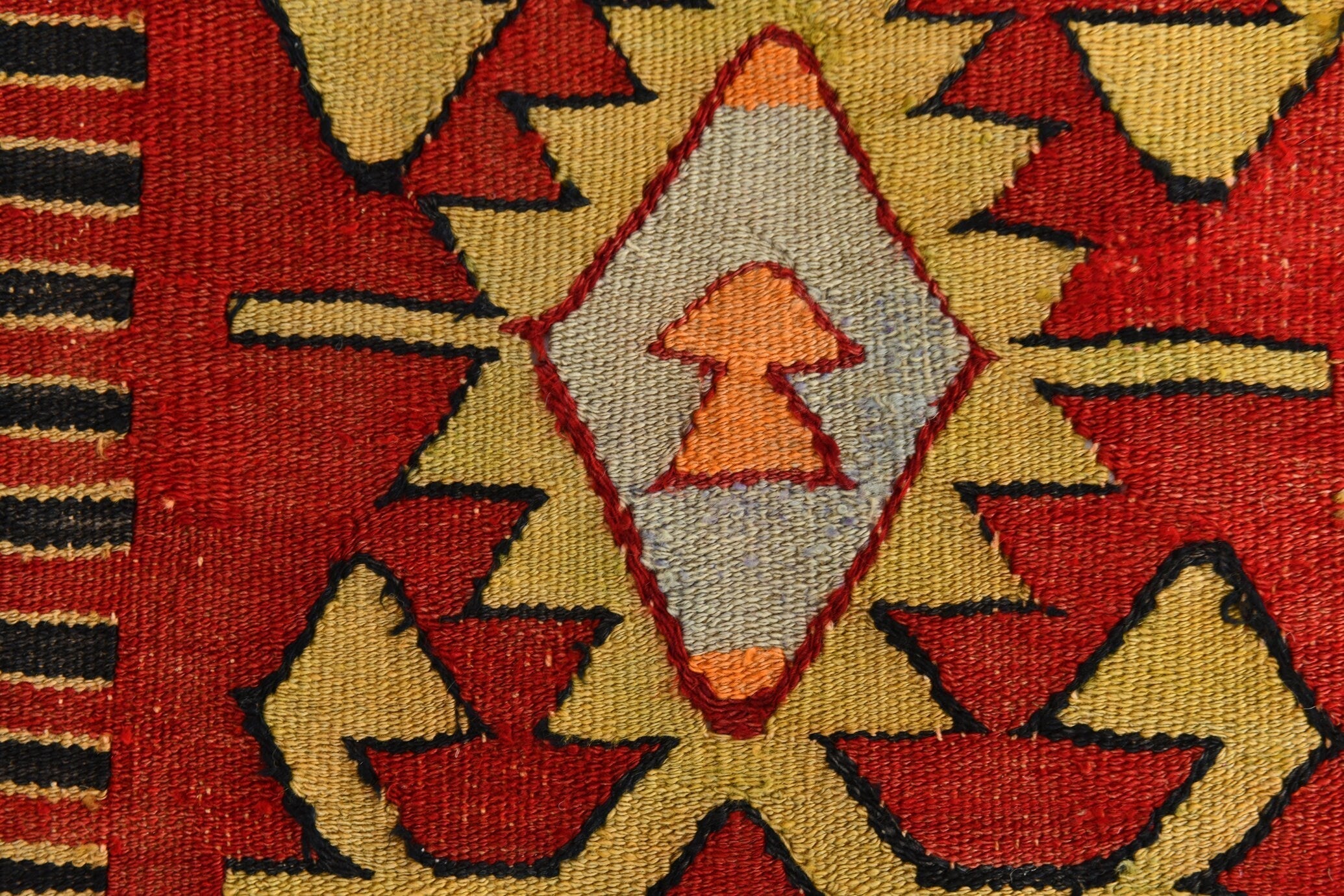 Vintage Kilim Anatolian 5’5’’ x 8’11’’ ft