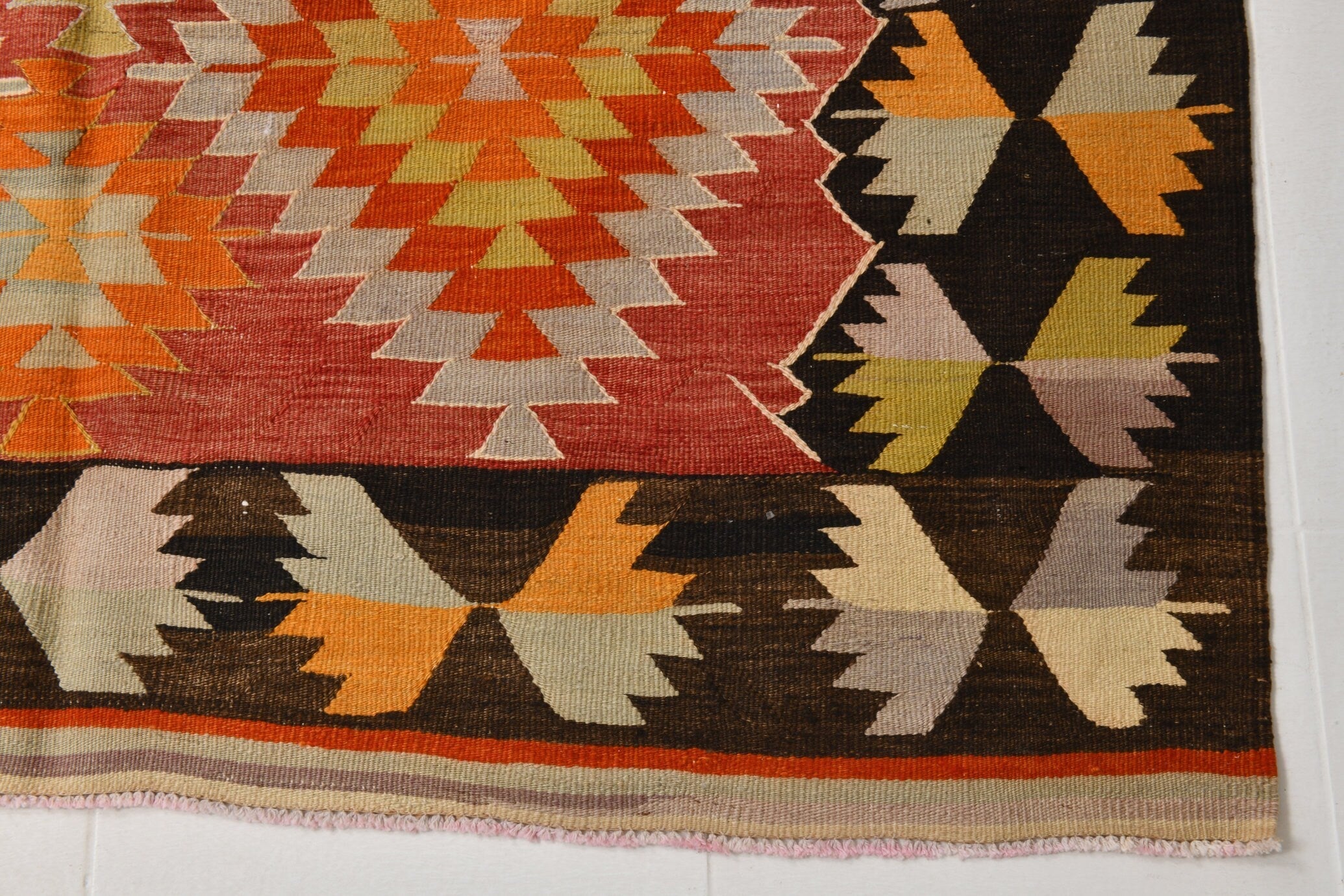 Vintage Kilim Anatolian 5'5" x 8'12" ft