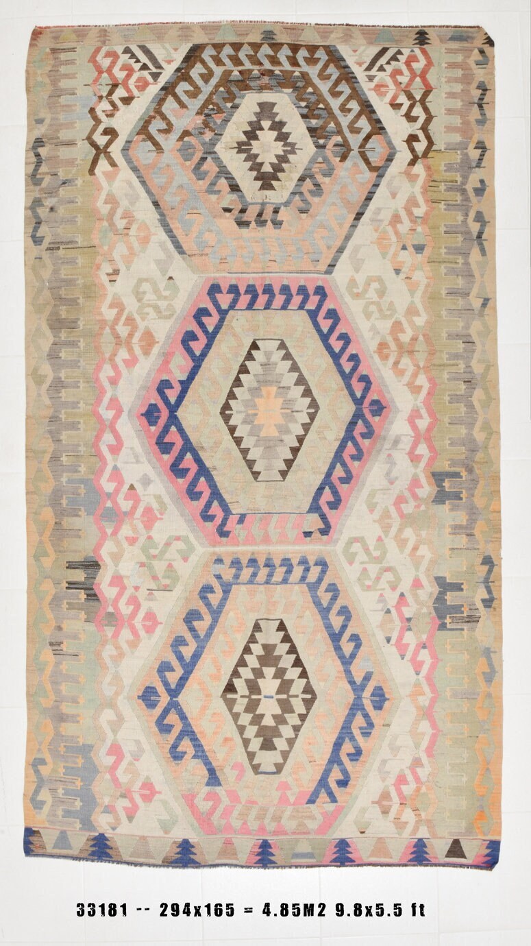 Vintage Kilim Anatolian 5’5’’ x 9’8’’ ft