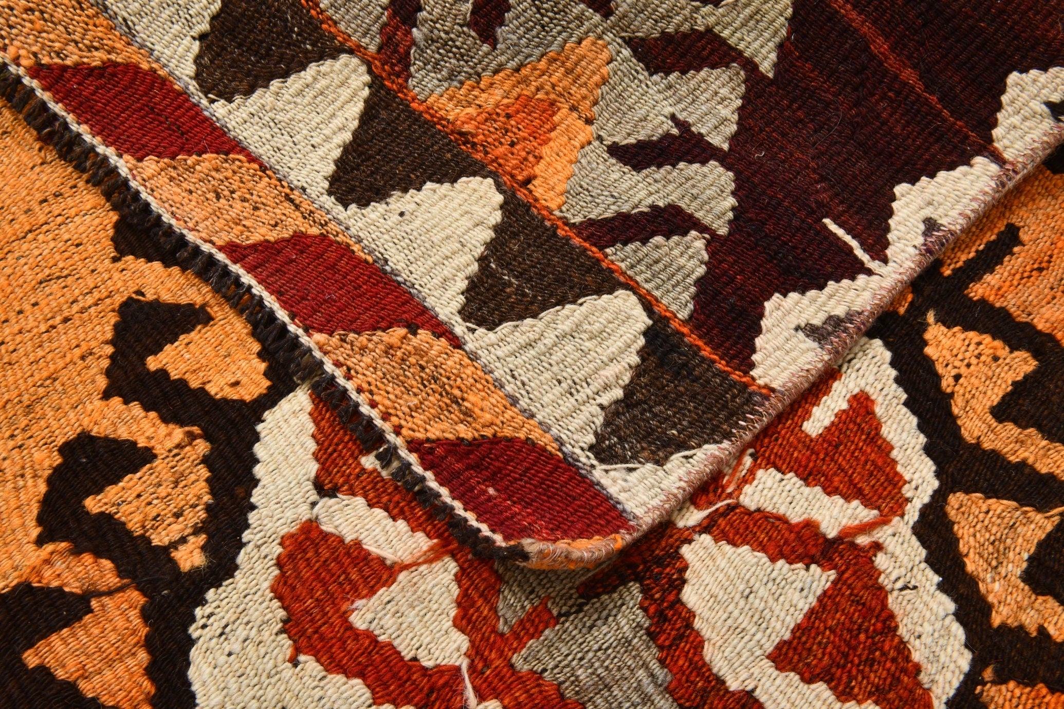 Vintage Kilim Anatolian 5’6’’ x 8’10’’ ft