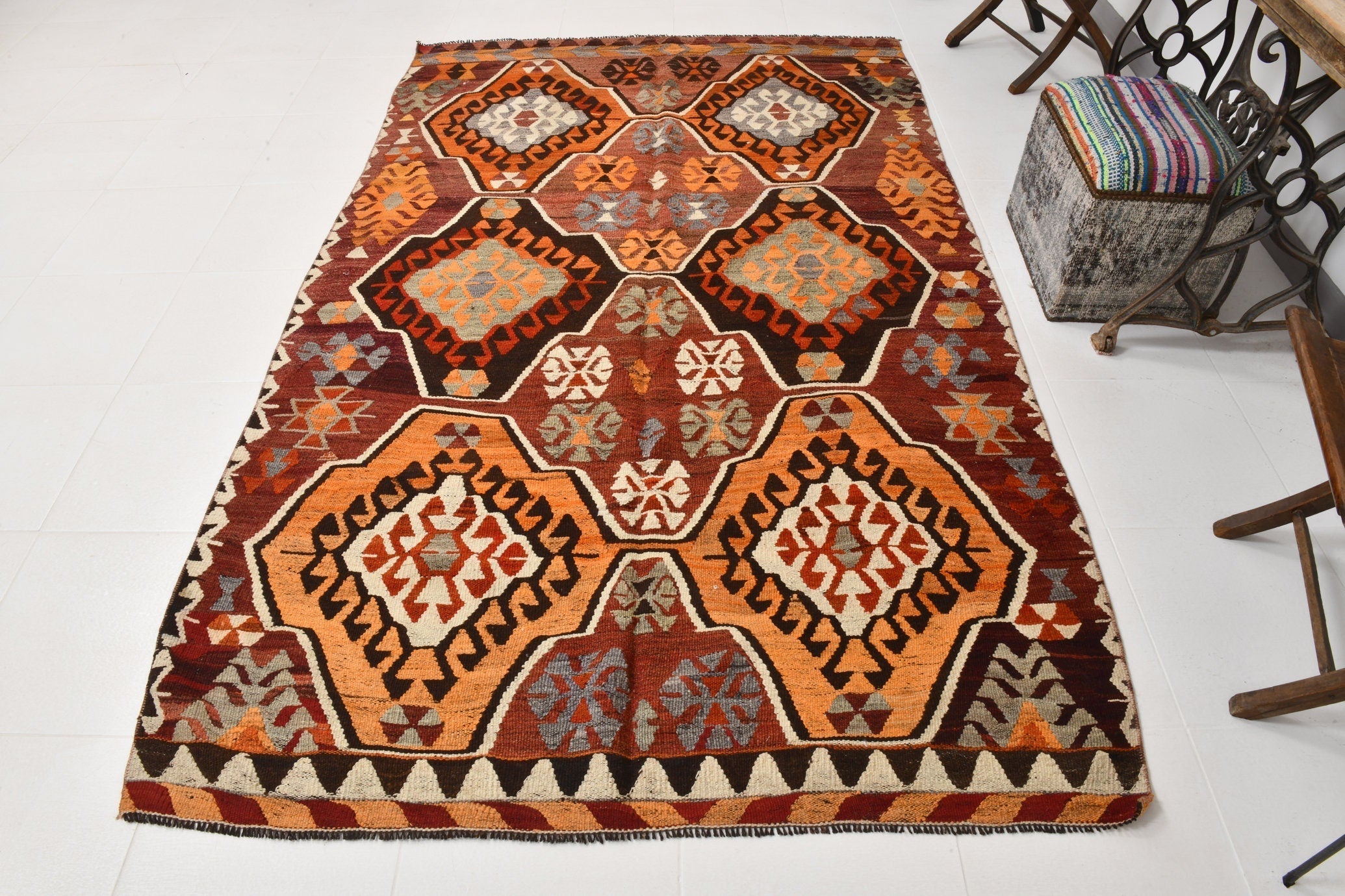 Vintage Kilim Anatolian 5’6’’ x 8’10’’ ft
