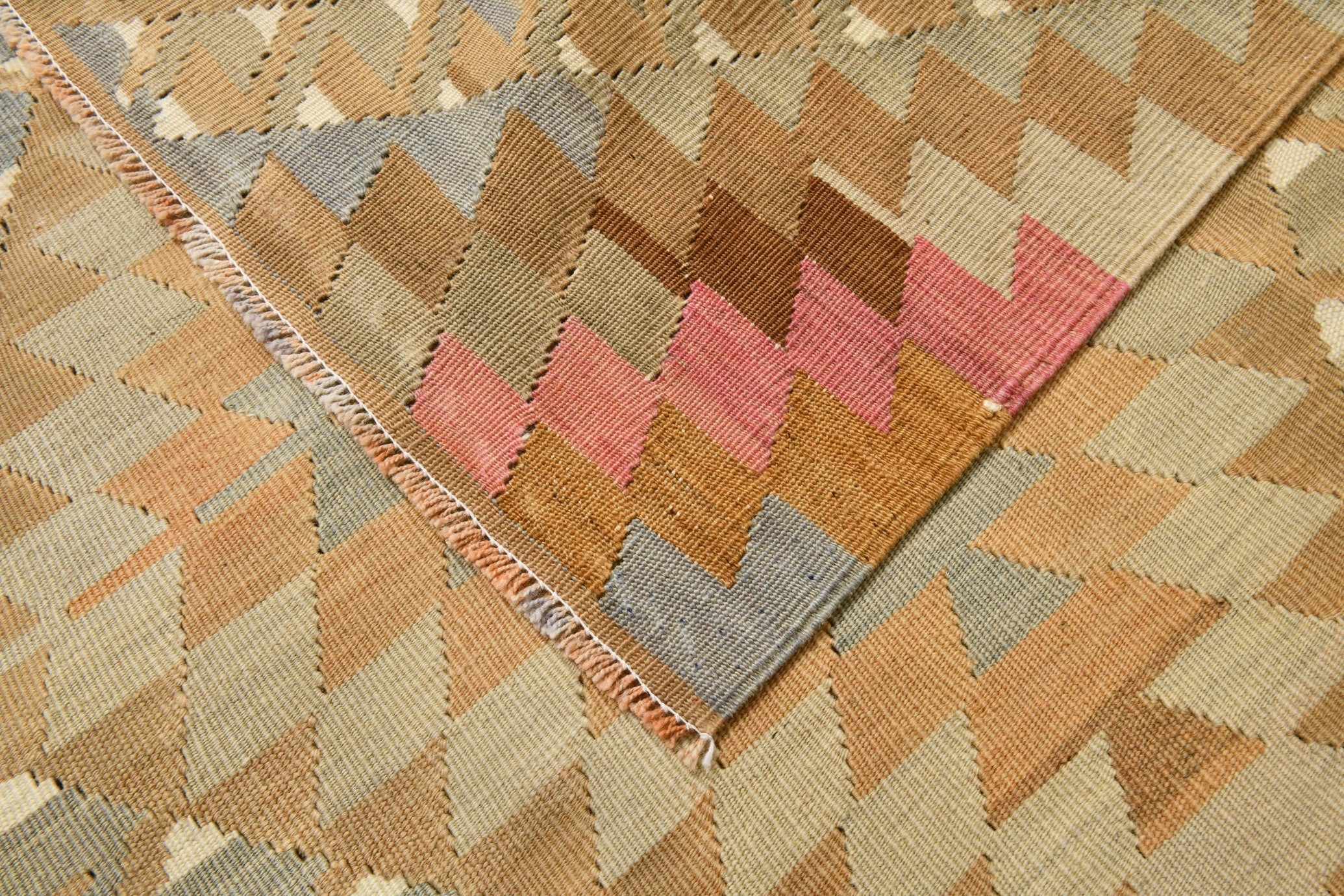 Vintage Kilim Anatolian 5'6" x 9'6" ft