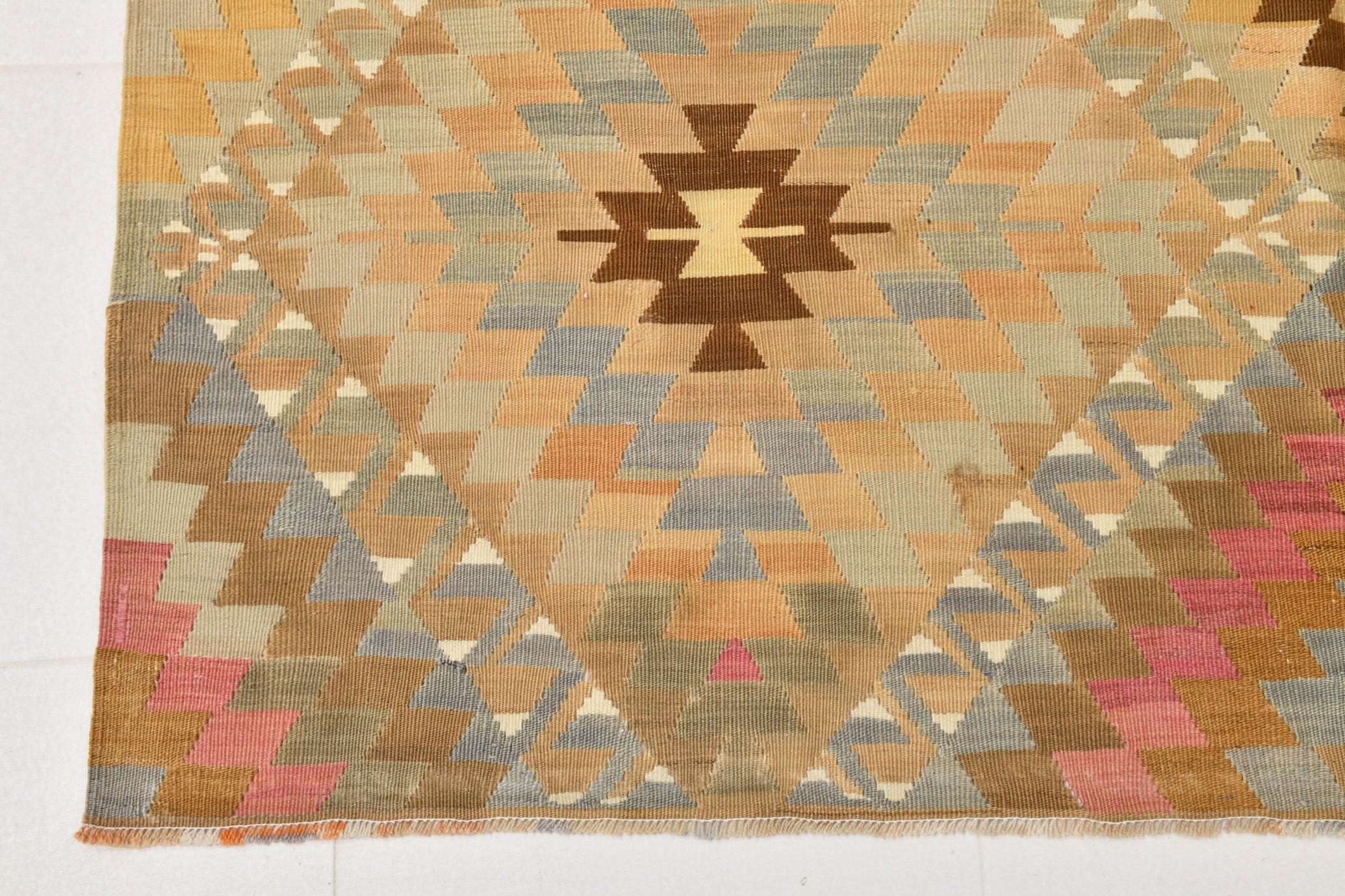 Vintage Kilim Anatolian 5'6" x 9'6" ft
