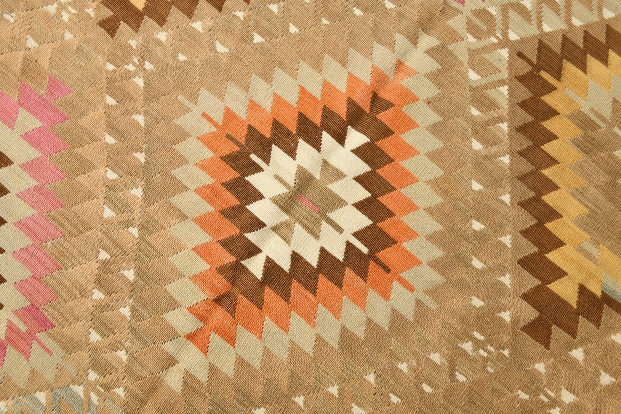 Vintage Kilim Anatolian 5'6" x 9'6" ft