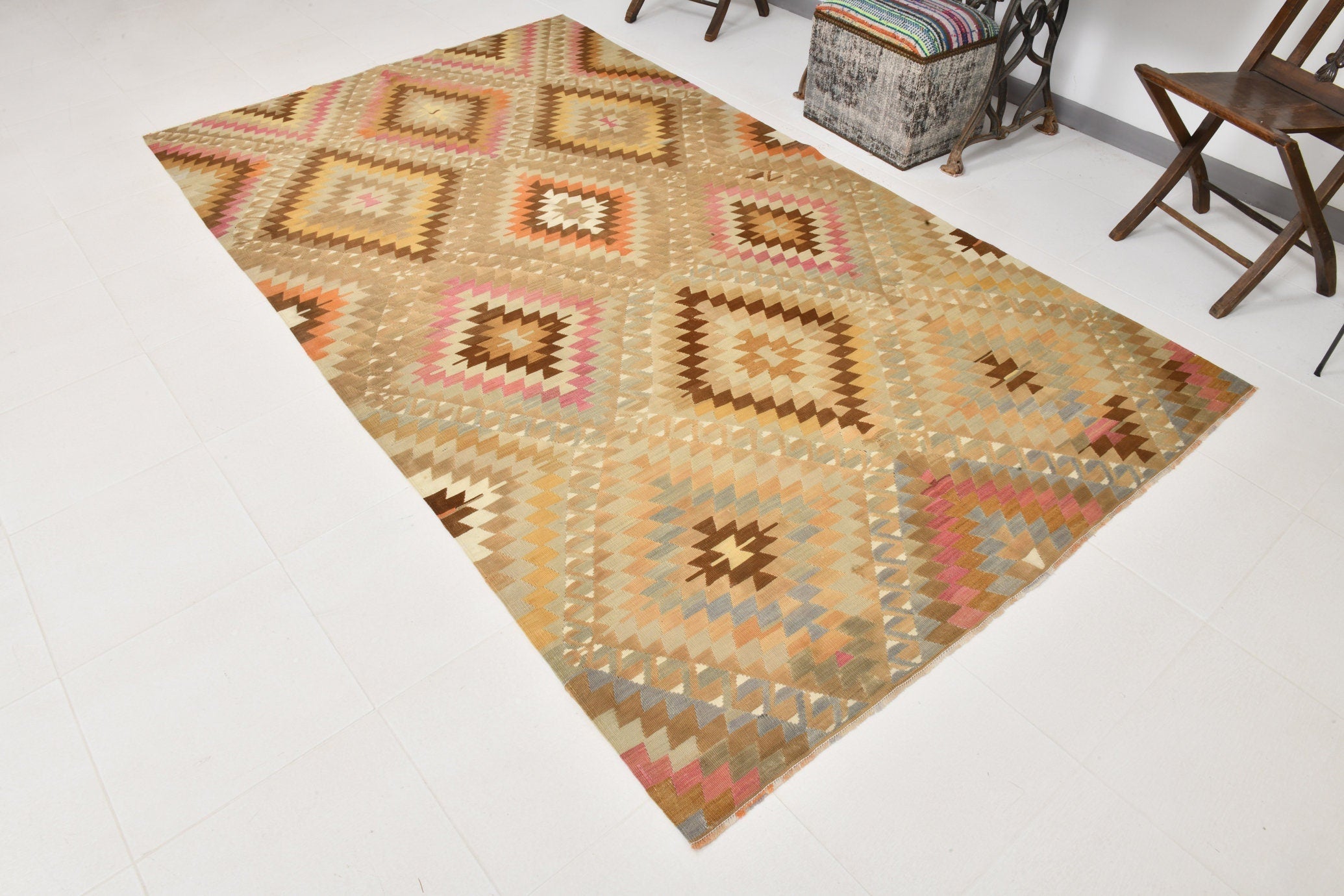 Vintage Kilim Anatolian 5'6" x 9'6" ft